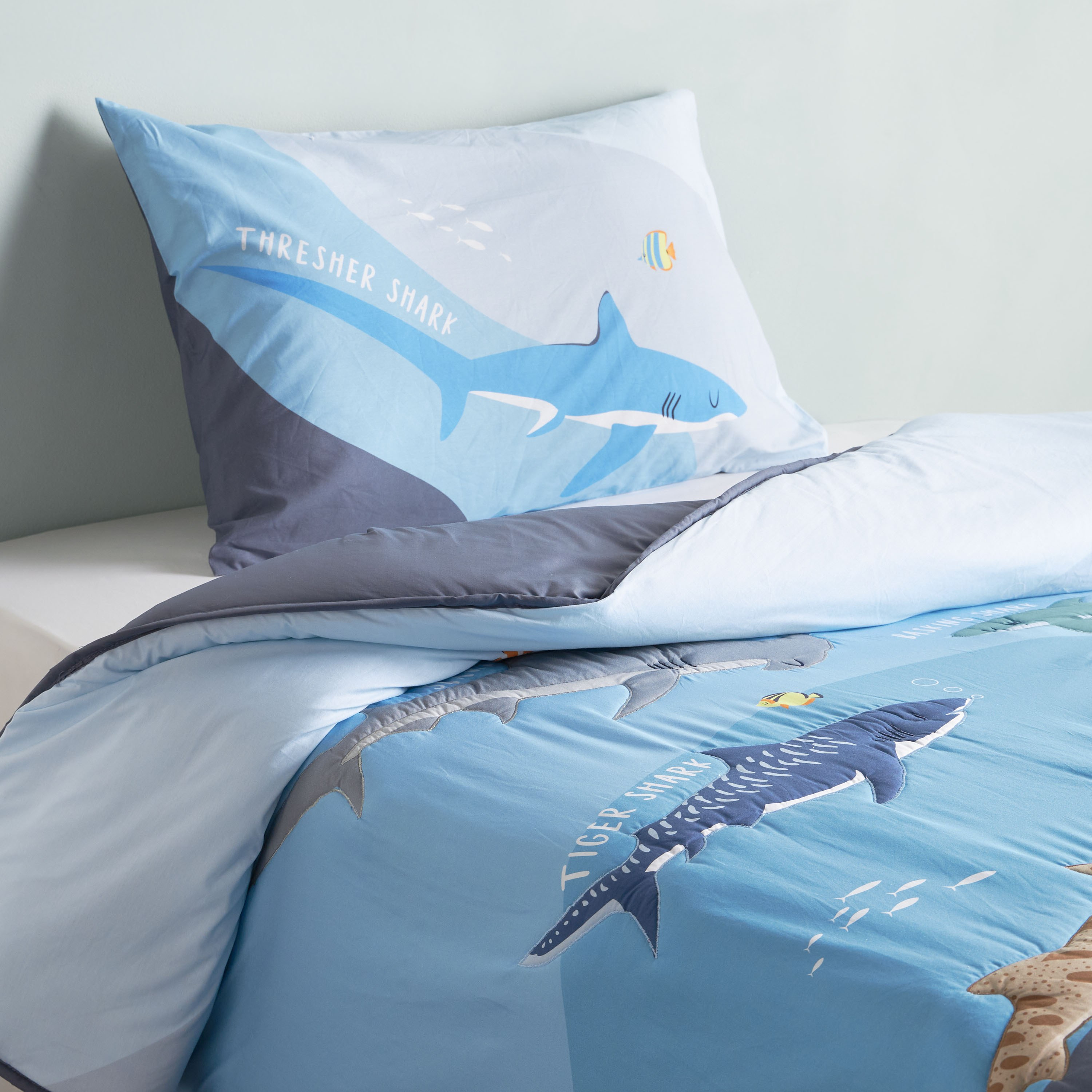 Shark comforter shop set full