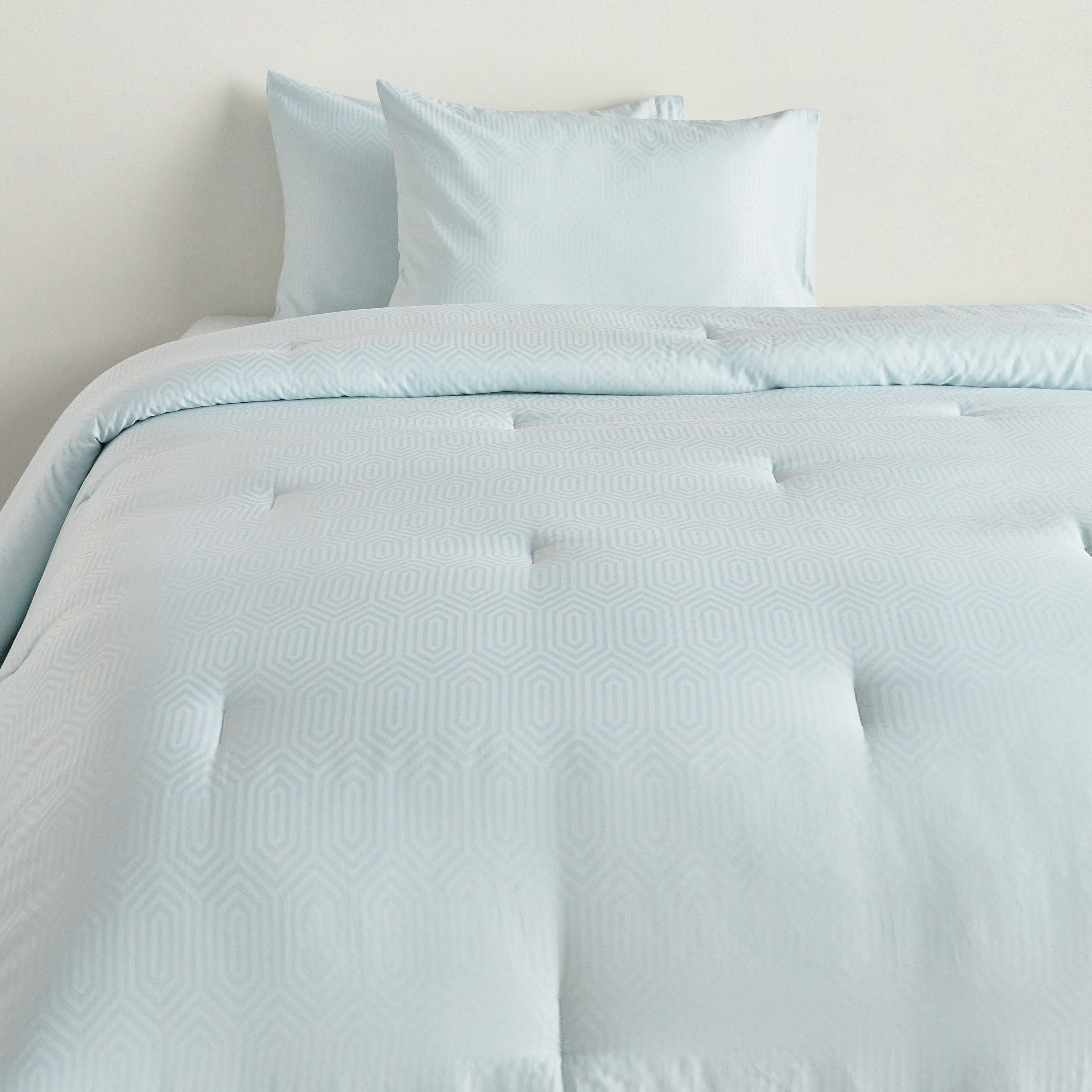 Amour Egyptian Cotton Sateen 300 Thread Count 3-Piece Queen Comforter Set - 200x240 cm-household-bedding-comfortersandbedspreads-comforters-image-2