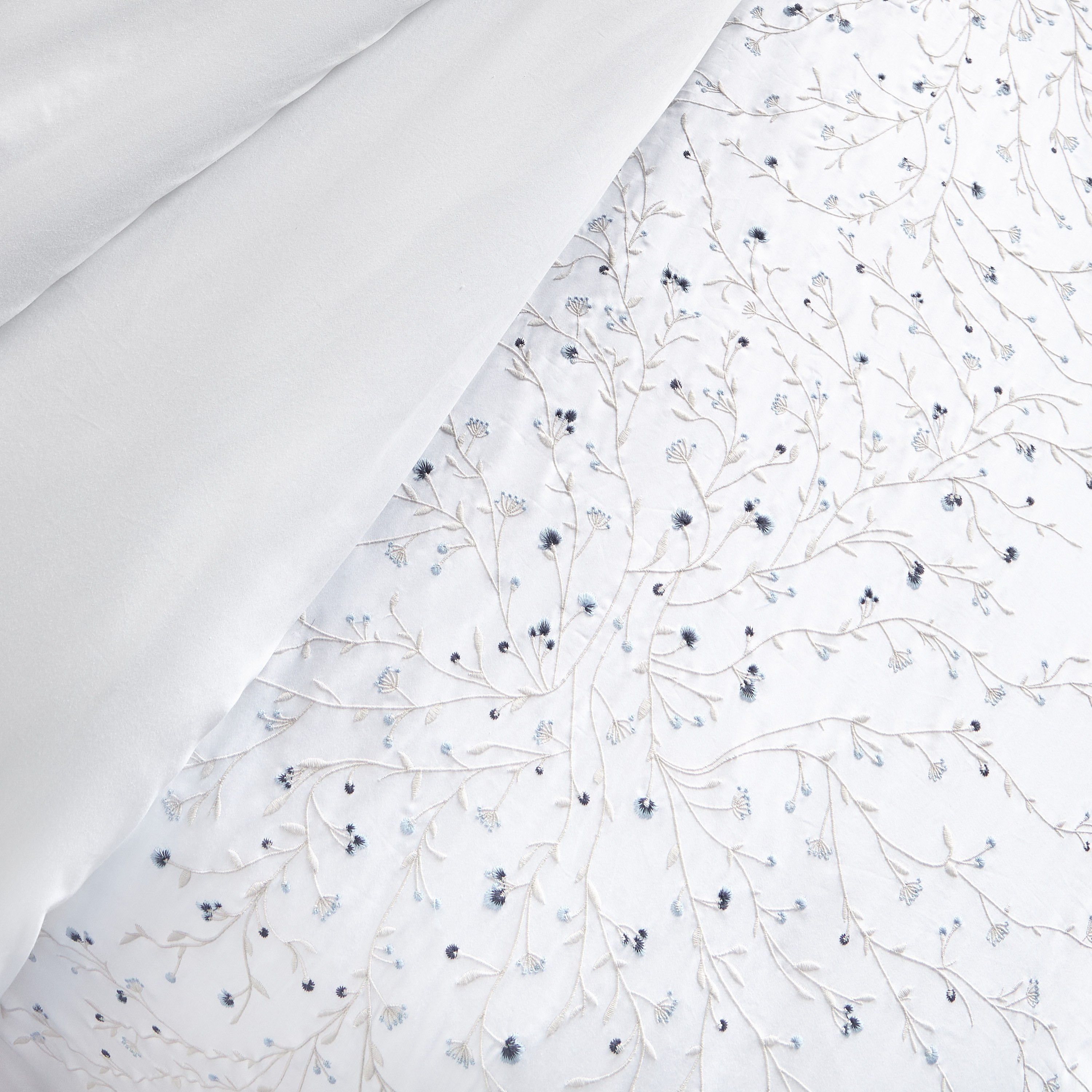 Bouqu Cotton Embroidery 300 Thread Count 6-Piece Queen Comforter Set - 200x240 cm-household-bedding-comfortersandbedspreads-comforters-image-3
