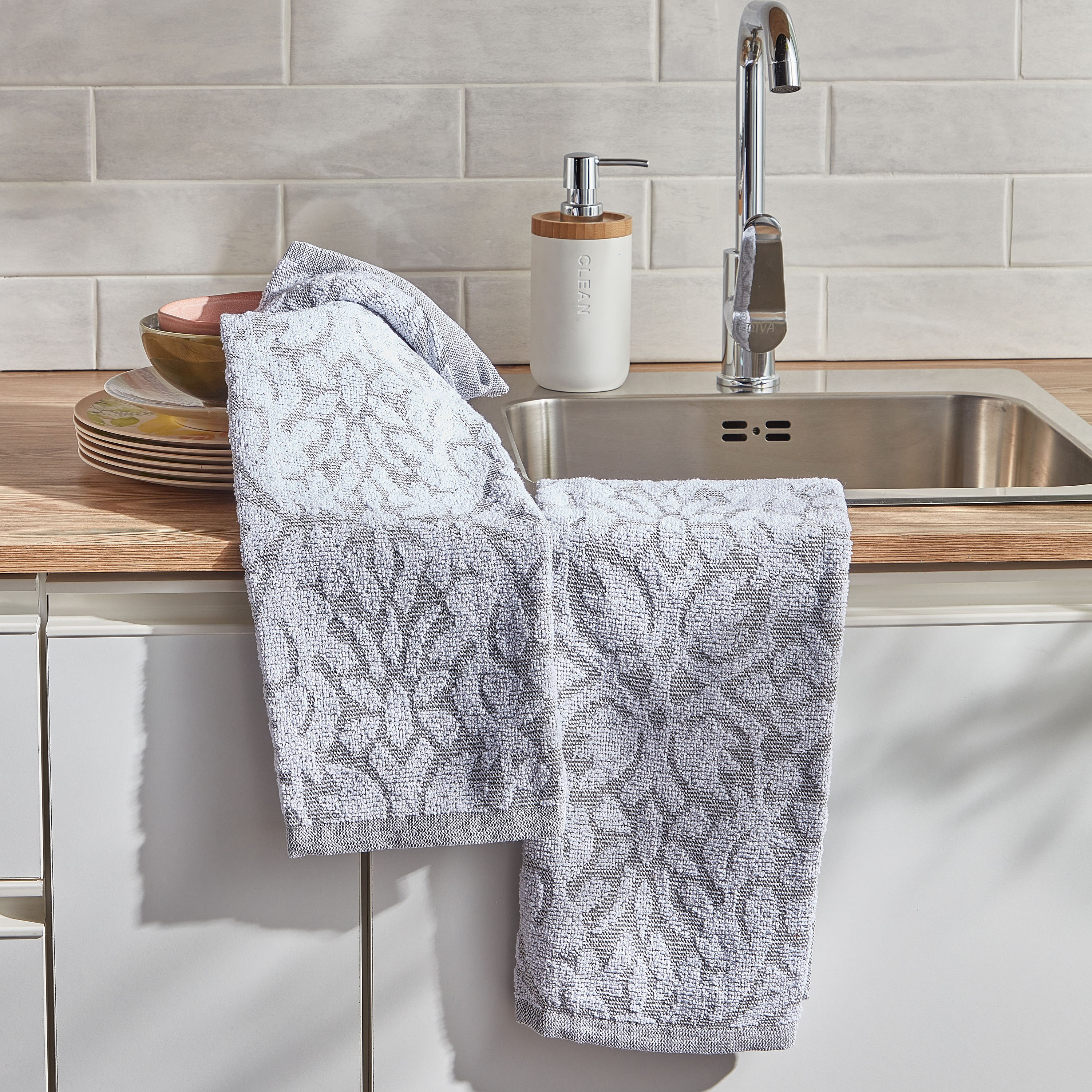 Leah 2-Piece Kitchen Towel Set - 50x70 cm-household-kitchen-kitchenlinen-kitchentowelsandlinen-image-1