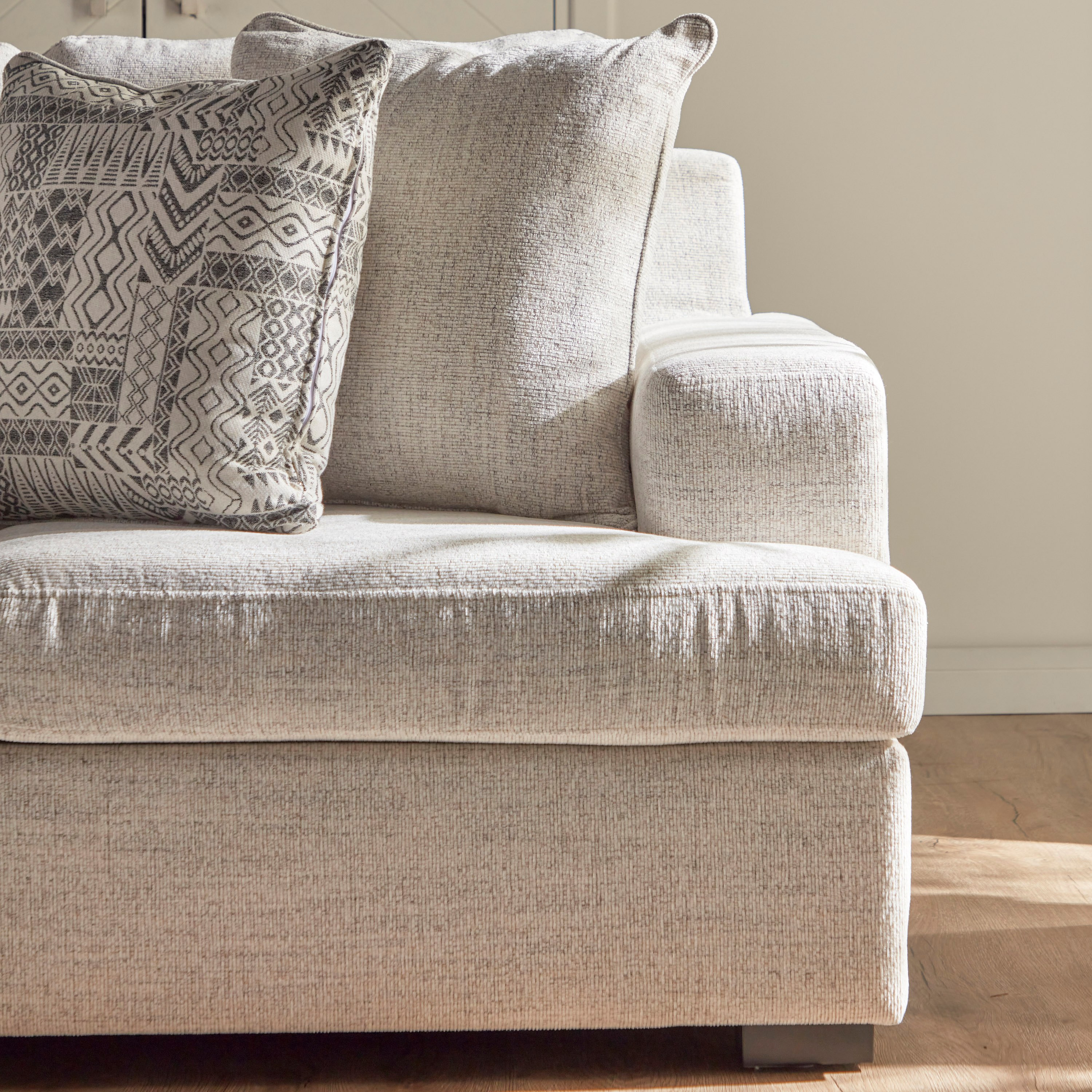 كنبة قماش 3 مقاعد - نيكول-furniture-sofaandseating-sofasandsofasets-image-3