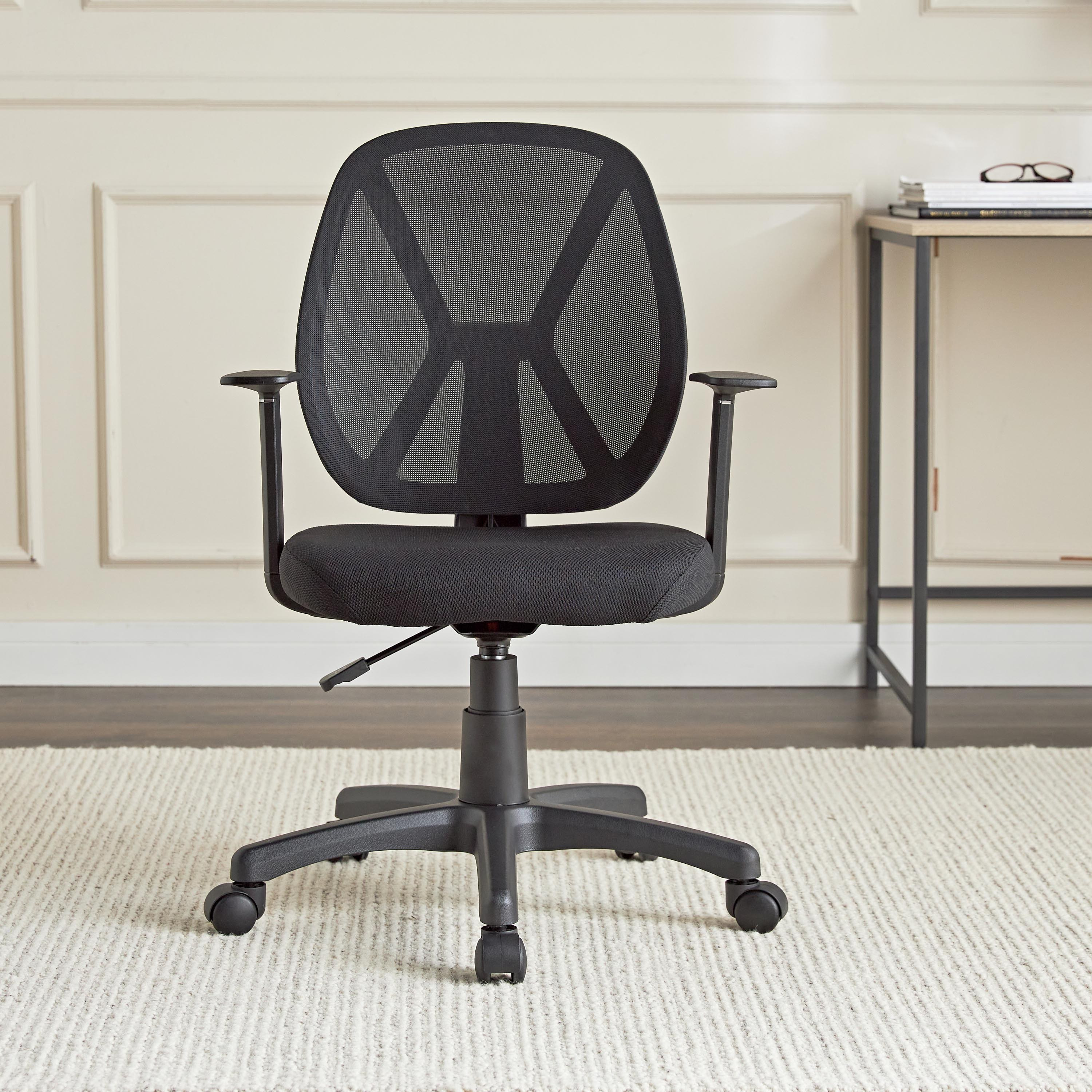 Small office chairs online with arms