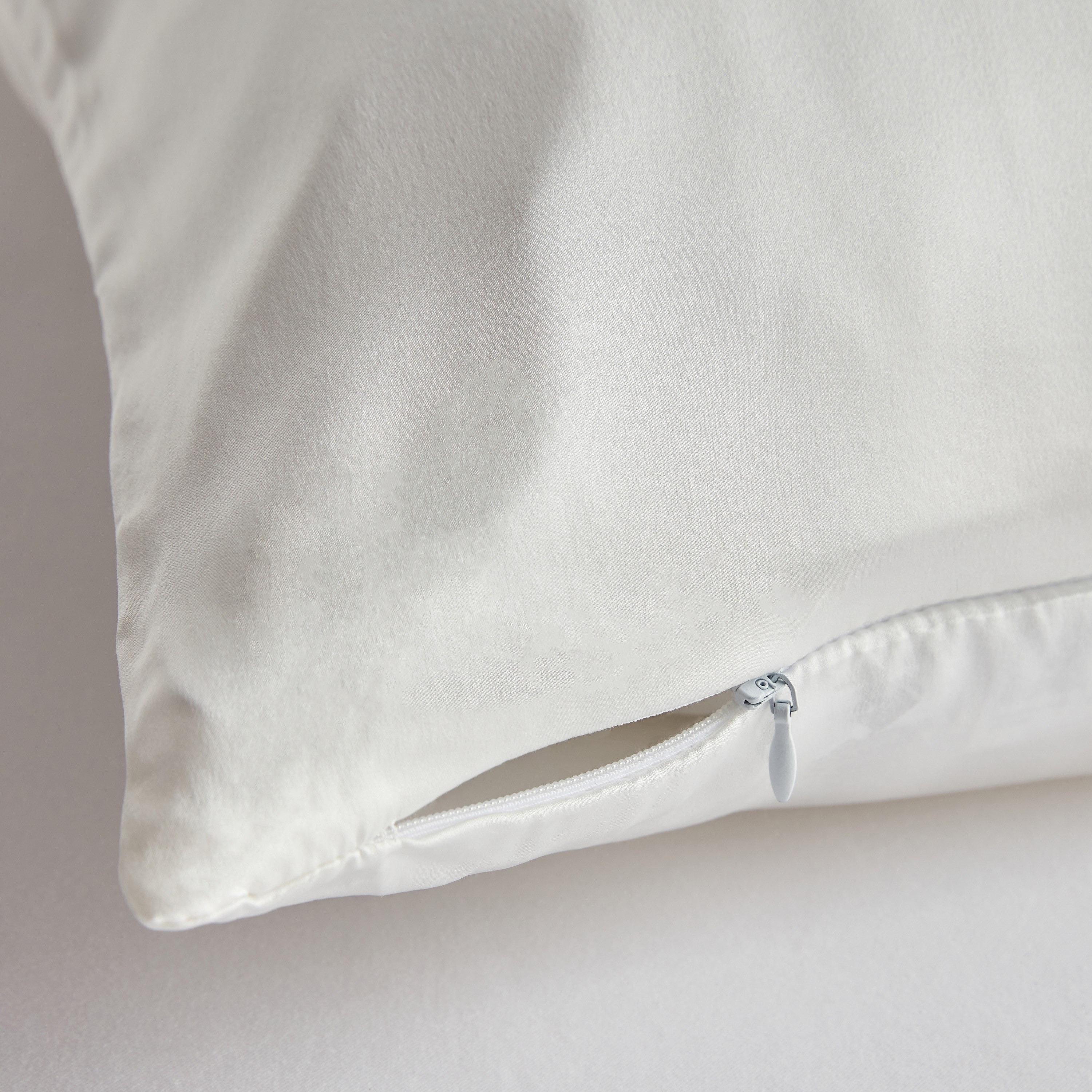 Mulberry Silk 2-Piece Pillowcase Set - 50x75 cm-household-bedding-sheetsandpillowcases-pillowcases-image-4