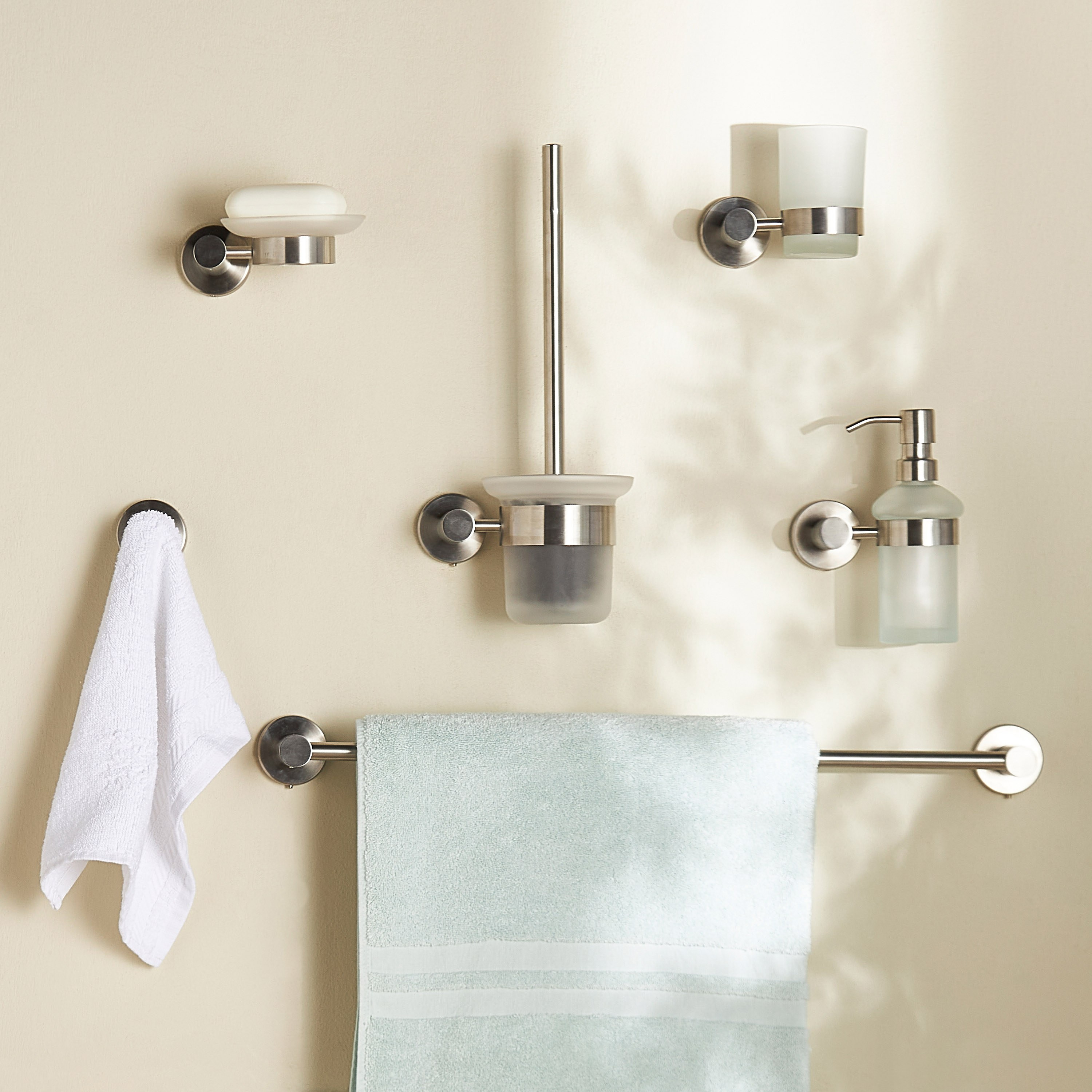 Celina Wall Mounted Towel Bar-household-bathandlaundry-bathroomorganizing-towelholdersandstands-image-4