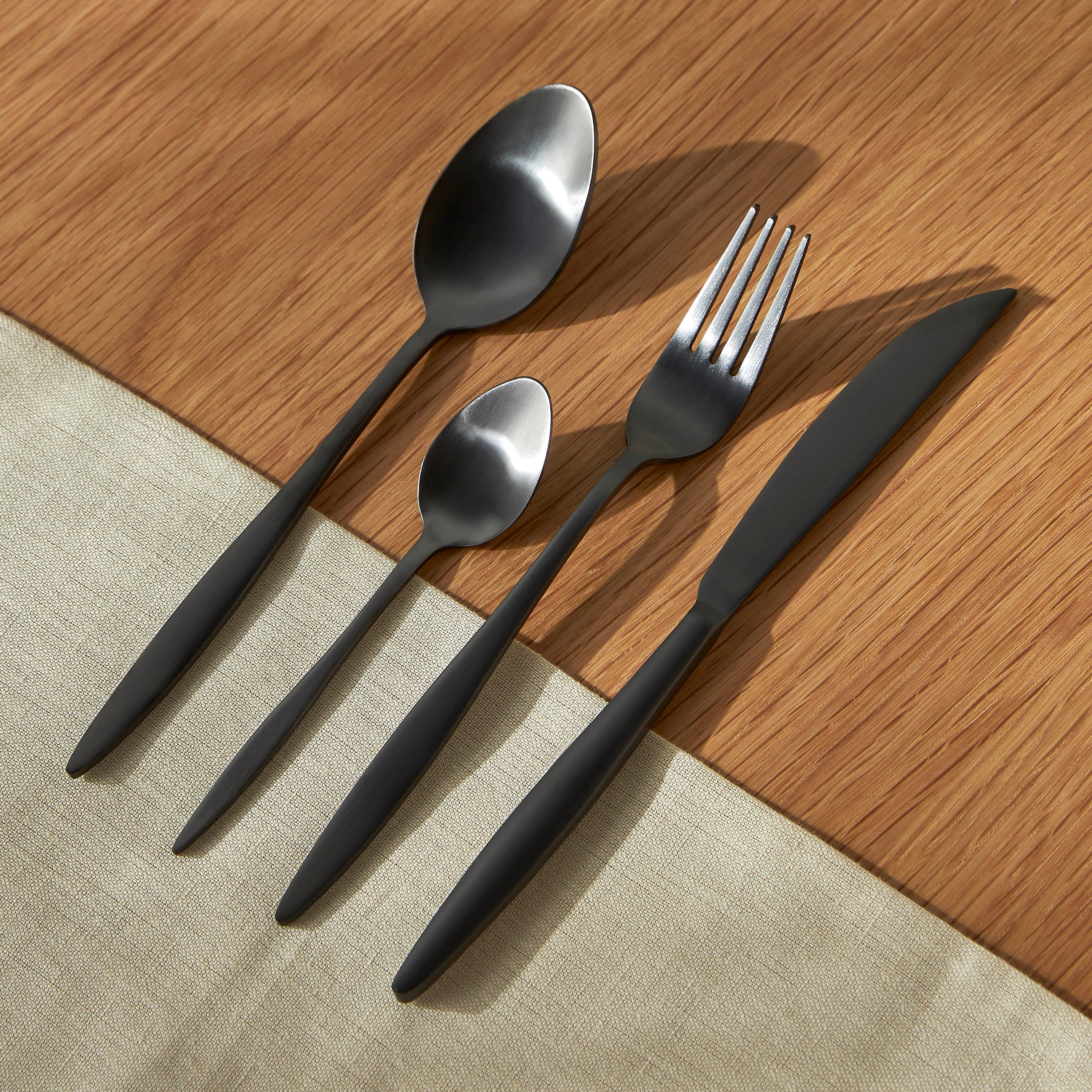 Amaro 16-Piece Cutlery Set - Serves 4-household-dining-cutlery-cutlerysets-image-1