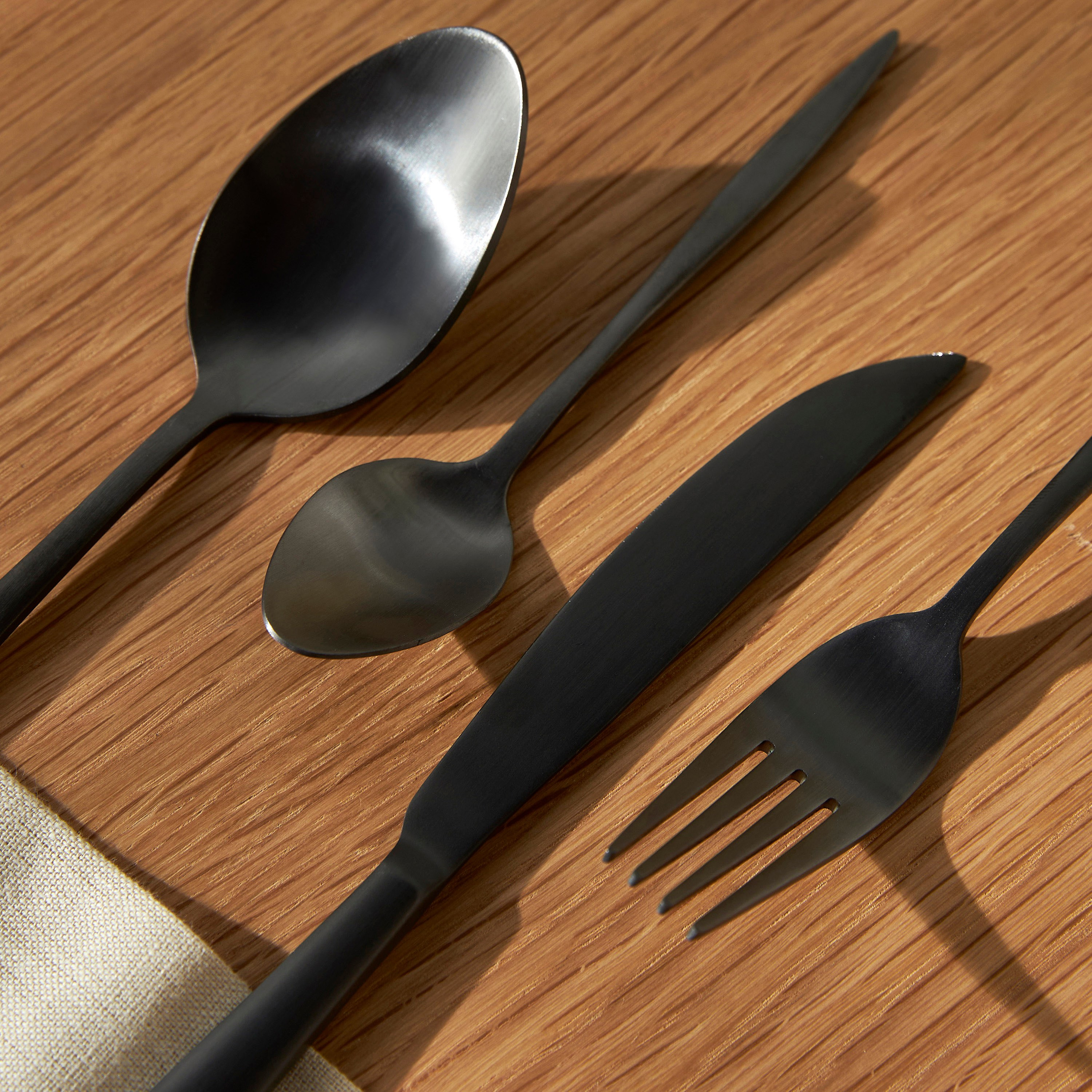 Amaro 16-Piece Cutlery Set - Serves 4-household-dining-cutlery-cutlerysets-image-2