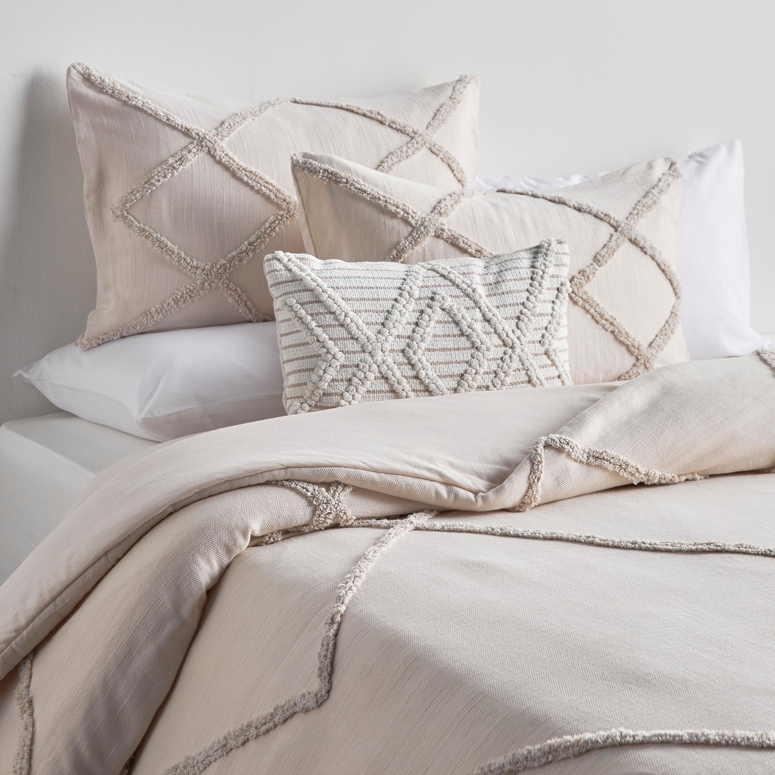 Keeney Tufted 4-Piece King Comforter Set - 240x260 cm-household-bedding-comfortersandbedspreads-comforters-image-1