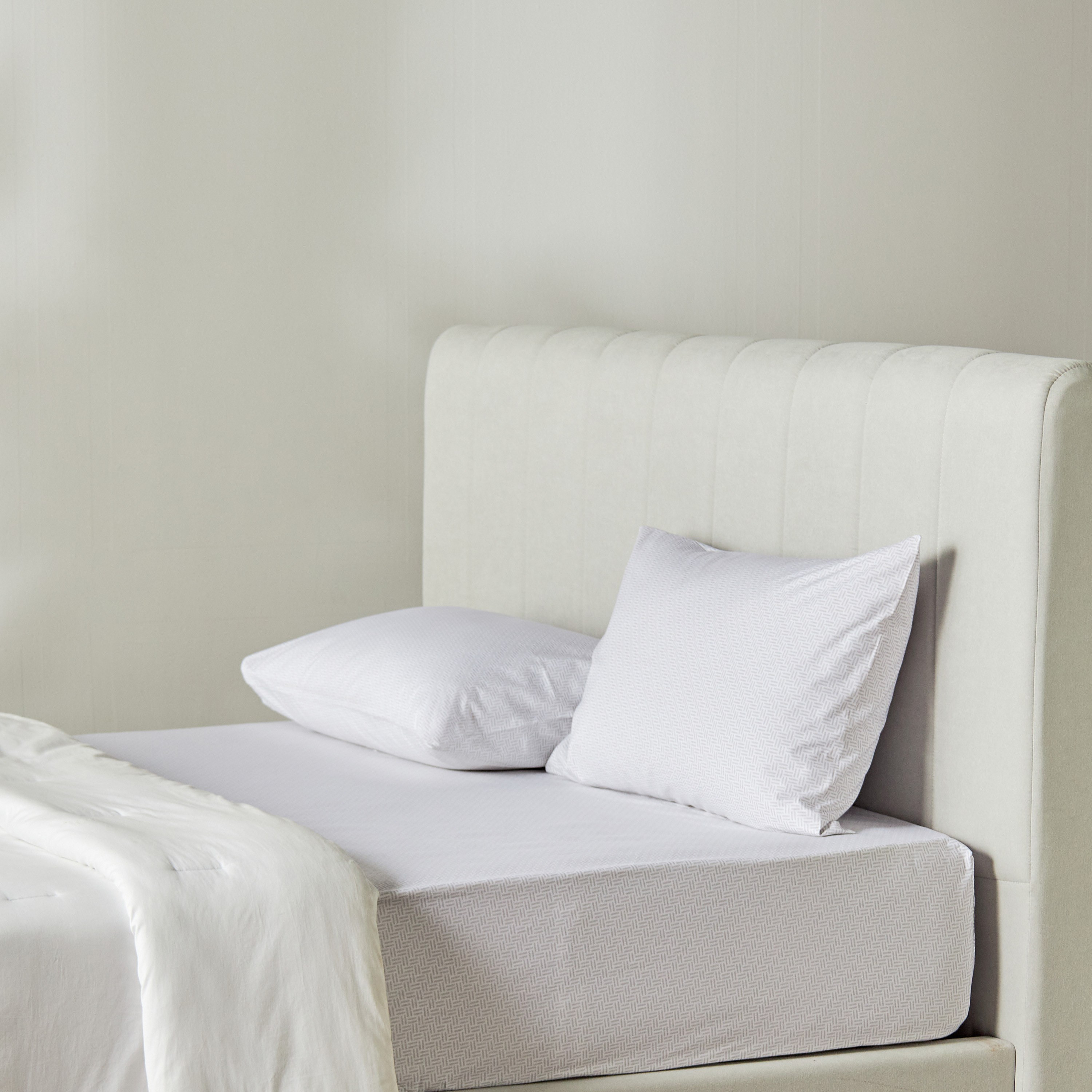 Serenity Cotton Percale 200 Thread Count Full Printed Fitted Sheet - 120x200 cm-household-bedding-sheetsandpillowcases-fittedsheets-image-3