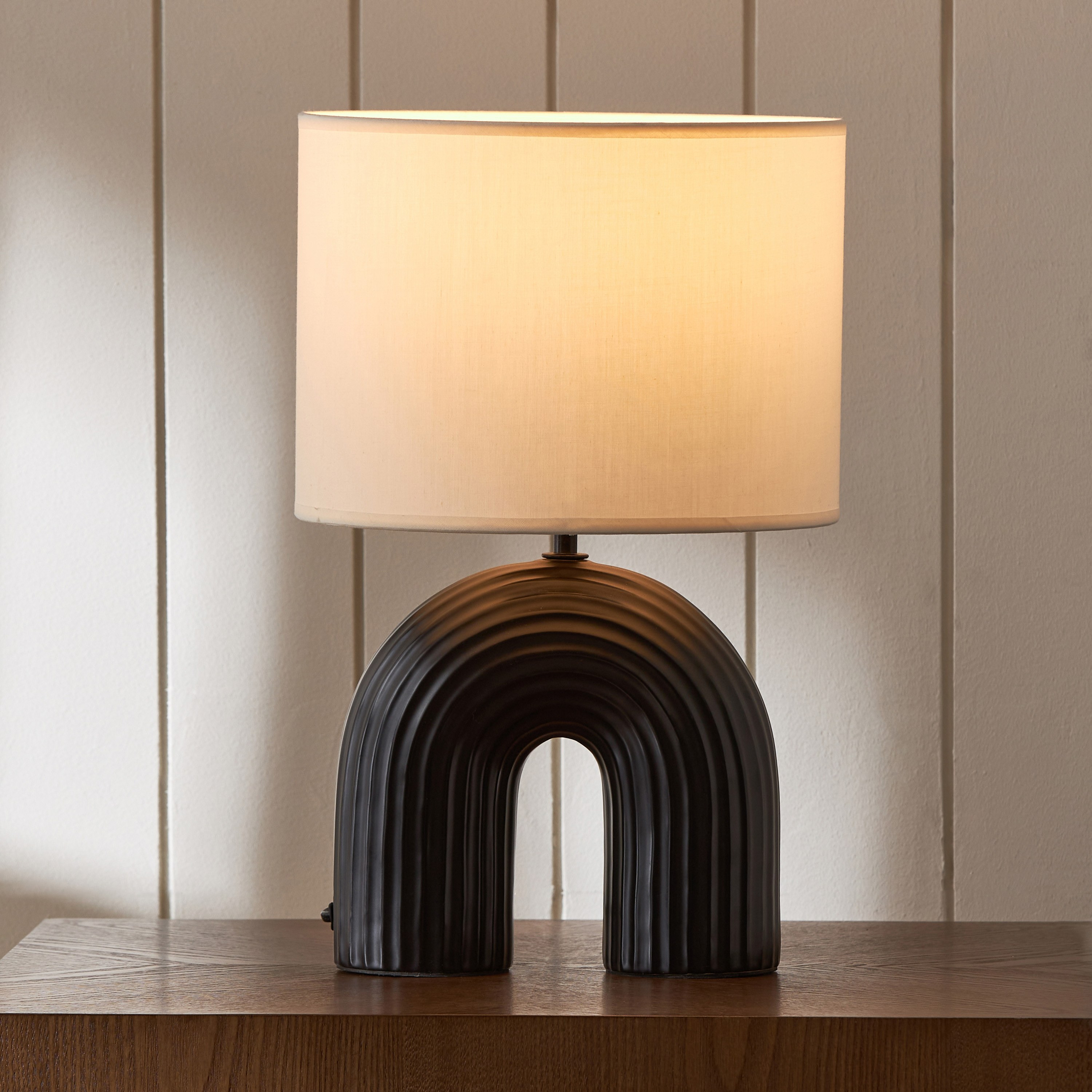 Moonsy Ceramic Table Lamp - 42 cm-household-lighting-tableanddesklamps-image-2