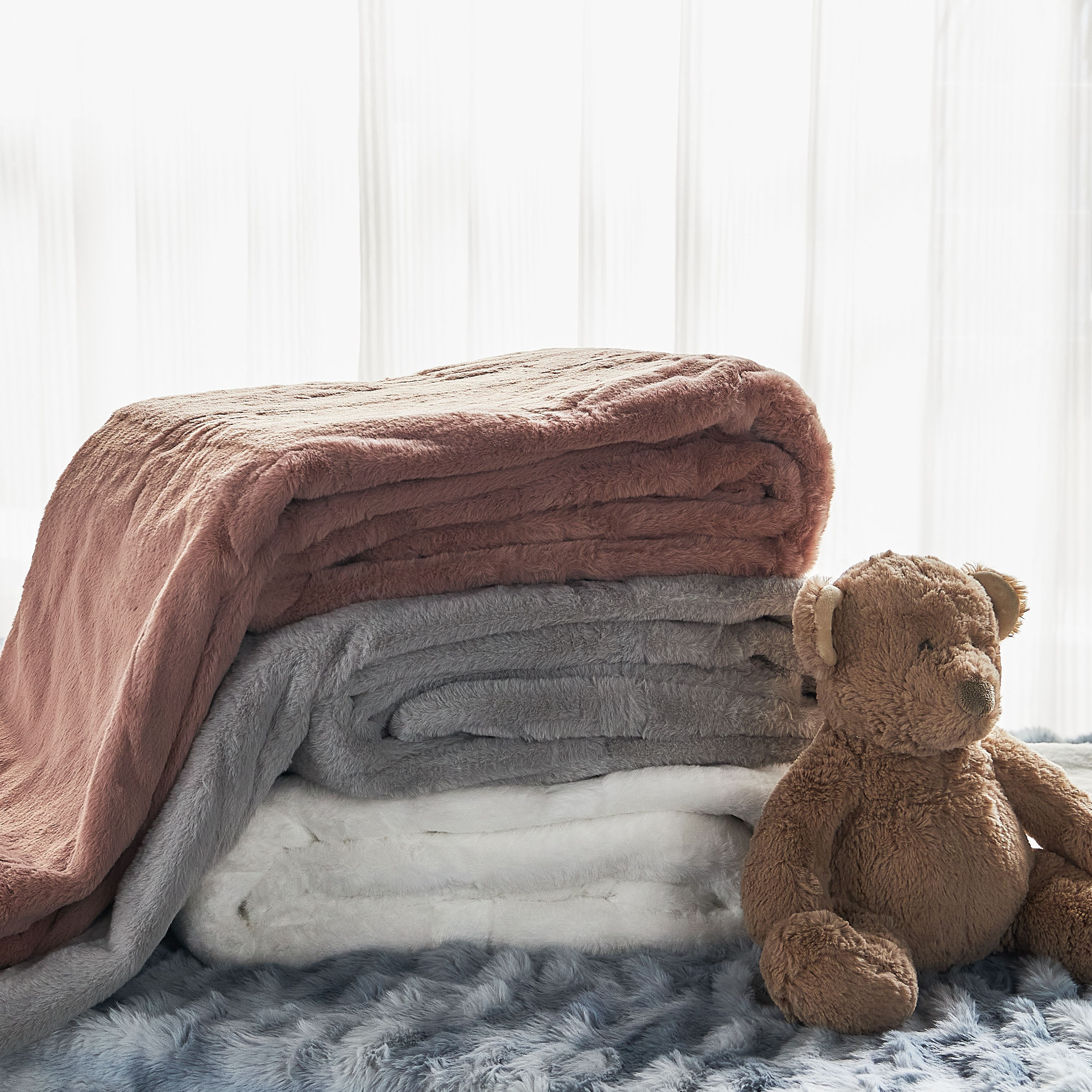Bounce Ultra Soft Kids' Blanket - 150x200 cm-kids-beddingandwindows-bedding-blanketsandquilts-image-3