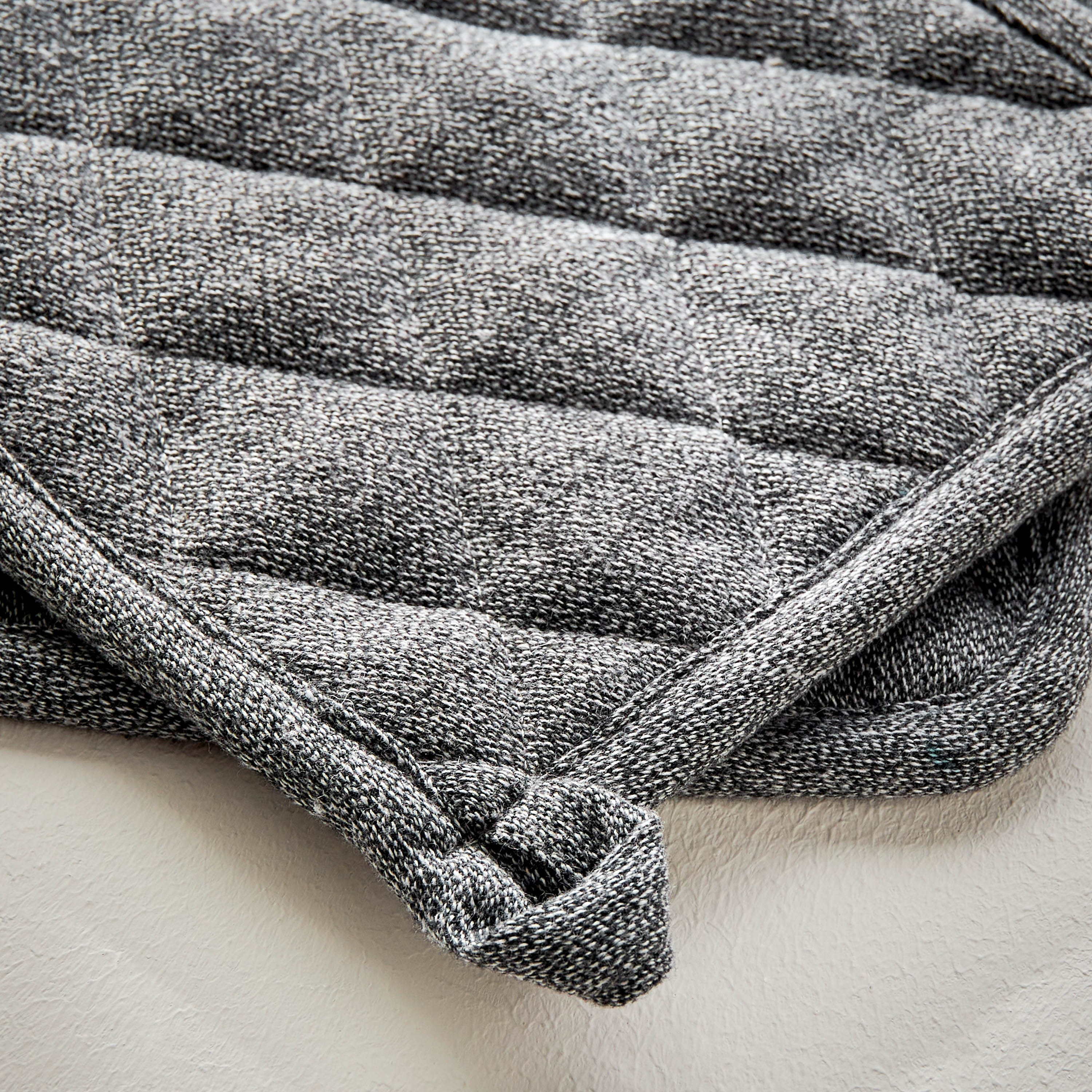 Charcoal Chambray Pot Holder - Set of 2-household-kitchen-kitchenlinen-apronsmittsandpotholders-image-2