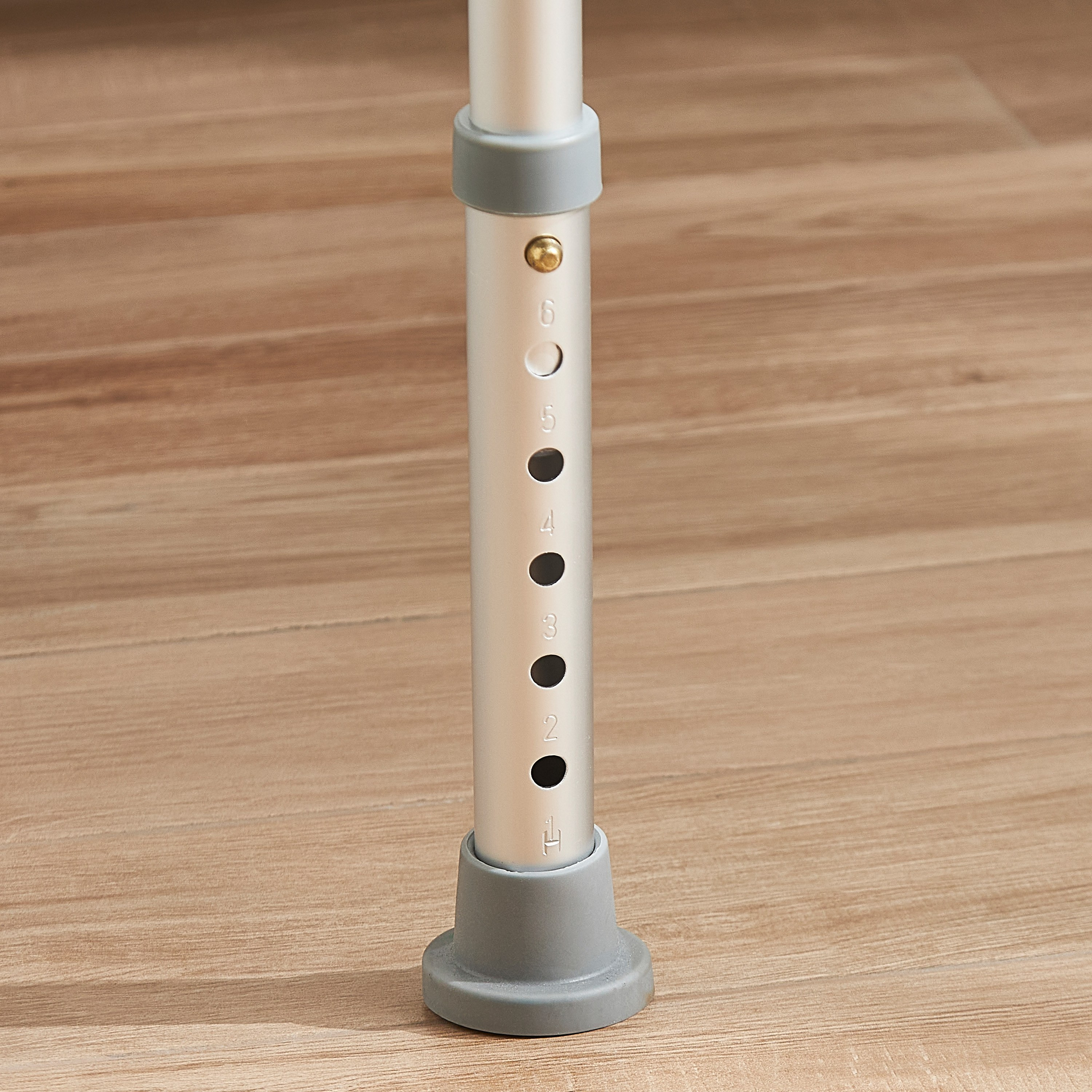كرسي حمام - كومفورت-household-bathandlaundry-bathroomorganizing-laddersandstools-image-5