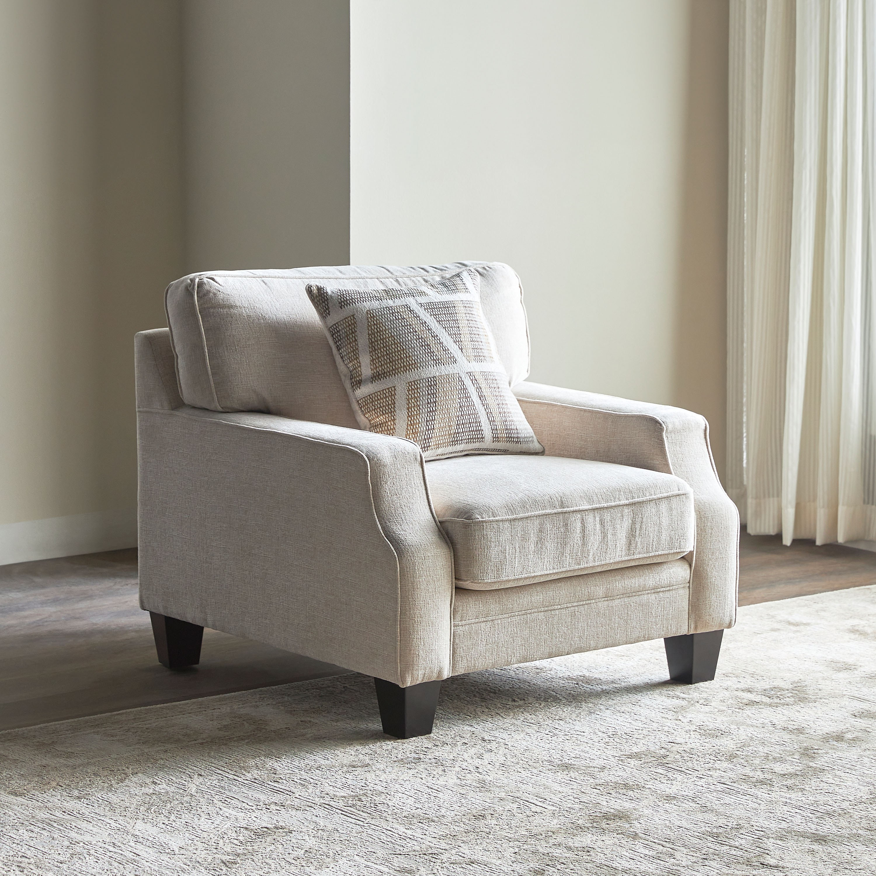 كرسي قماش بمساند ذراعين - جارسيا-furniture-sofaandseating-armchairs-image-1