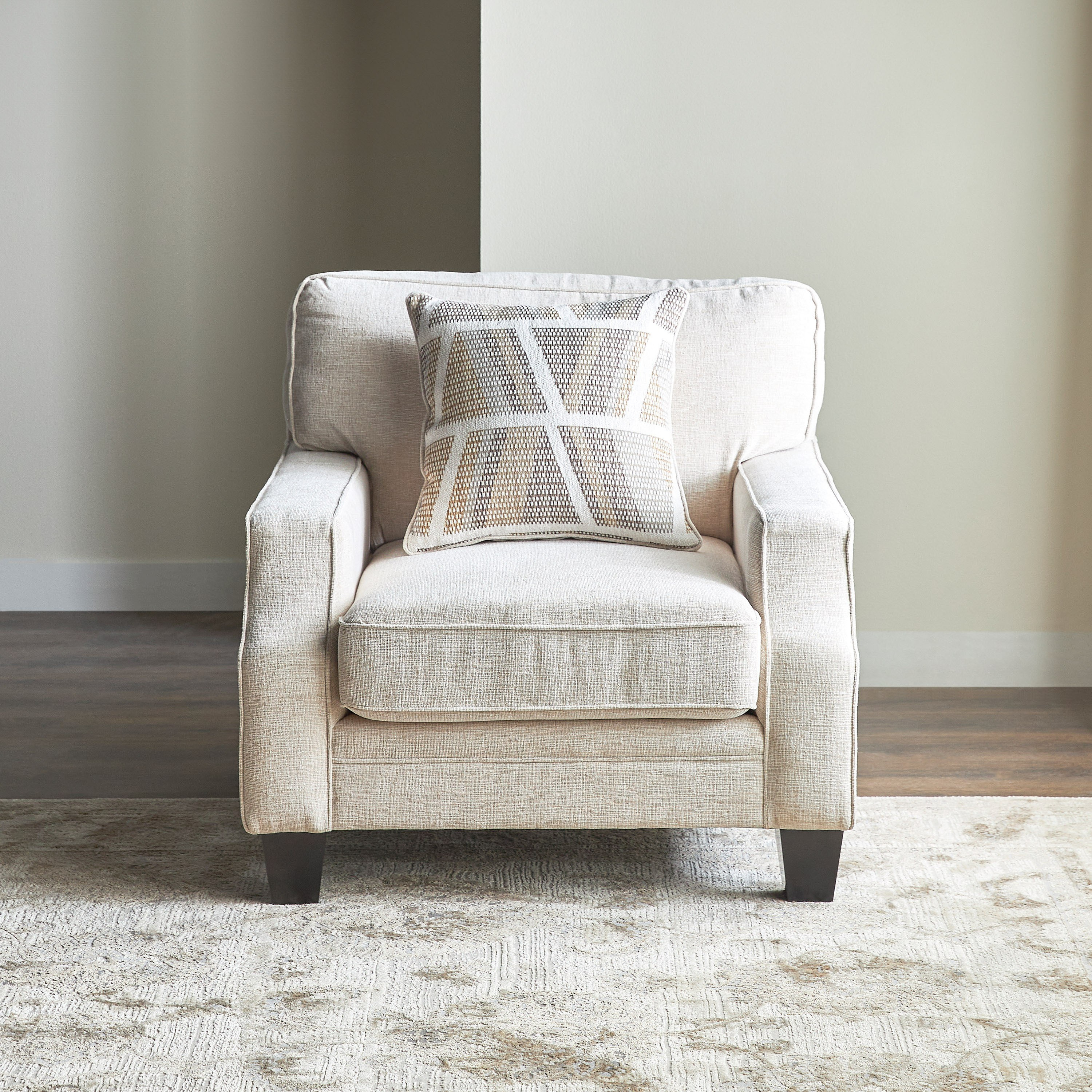 كرسي قماش بمساند ذراعين - جارسيا-furniture-sofaandseating-armchairs-image-2