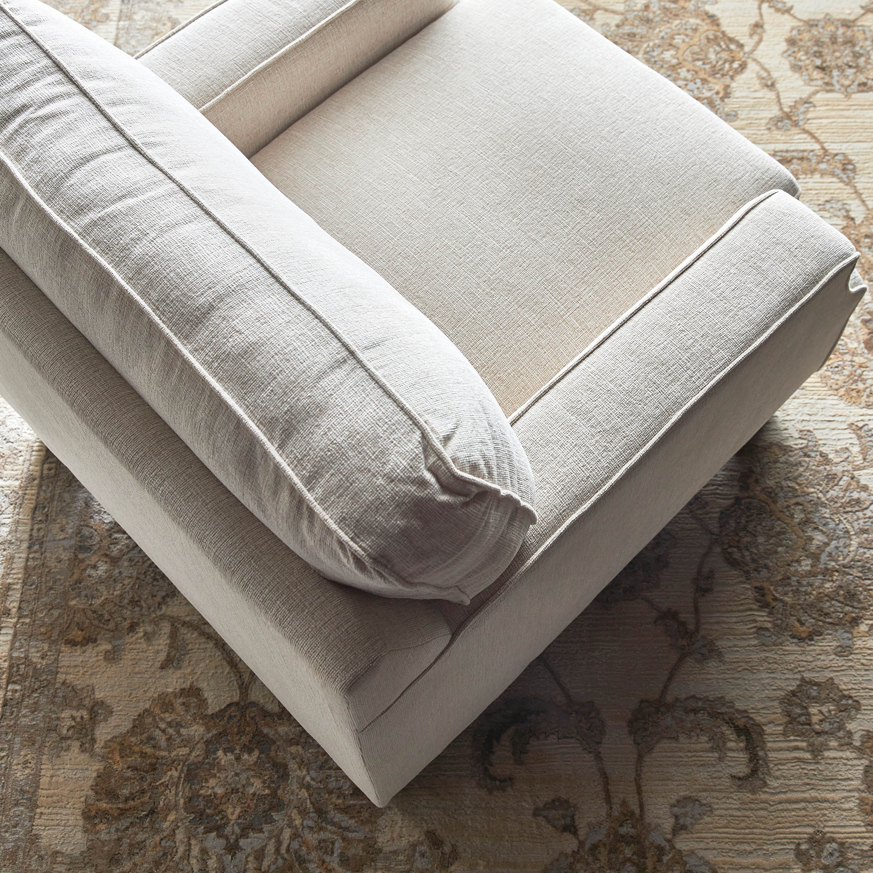 كرسي قماش بمساند ذراعين - جارسيا-furniture-sofaandseating-armchairs-image-5