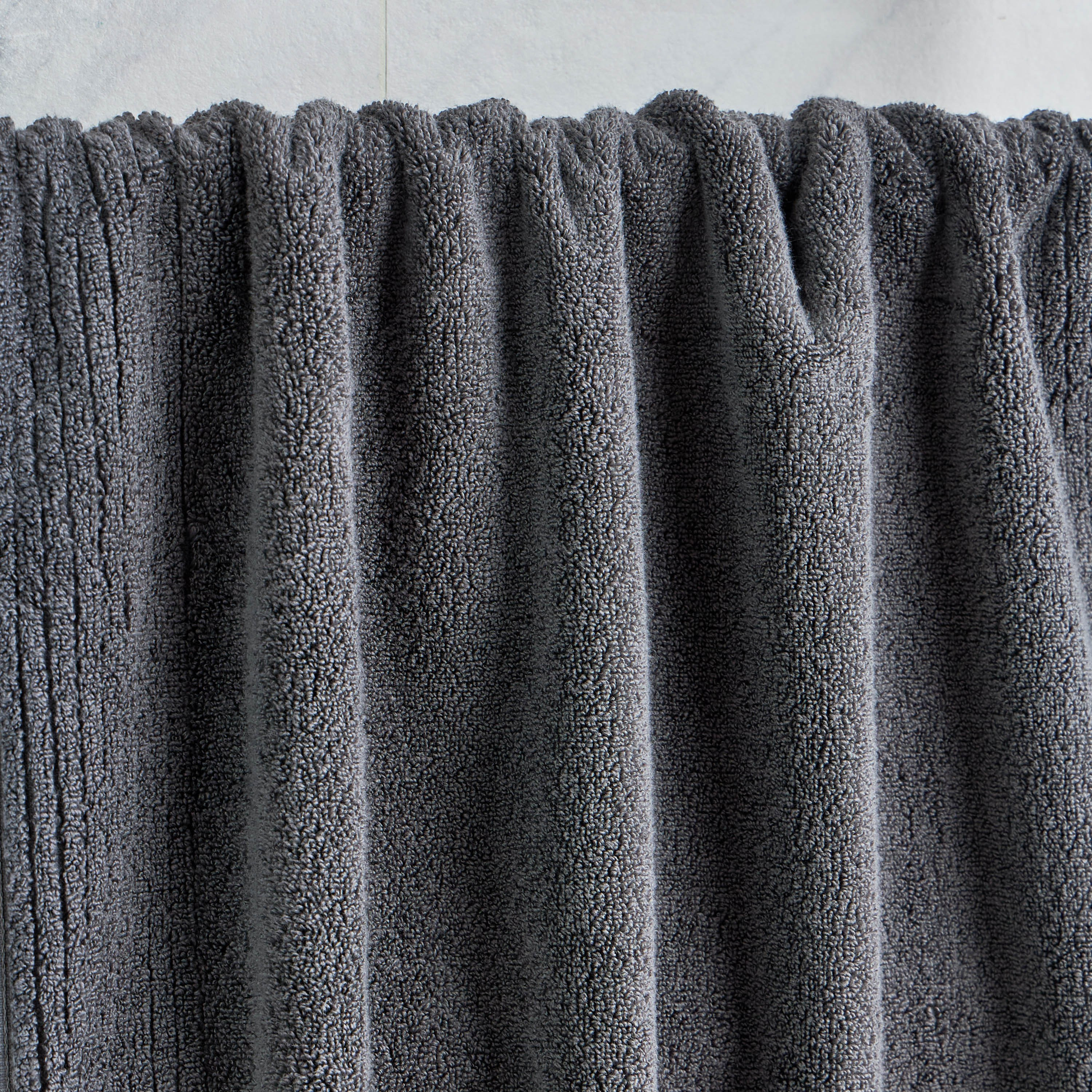 Egyptian 600 GSM Cotton Bath Towel - 70x140 cm-household-bathandlaundry-bathlinen-towels-image-2
