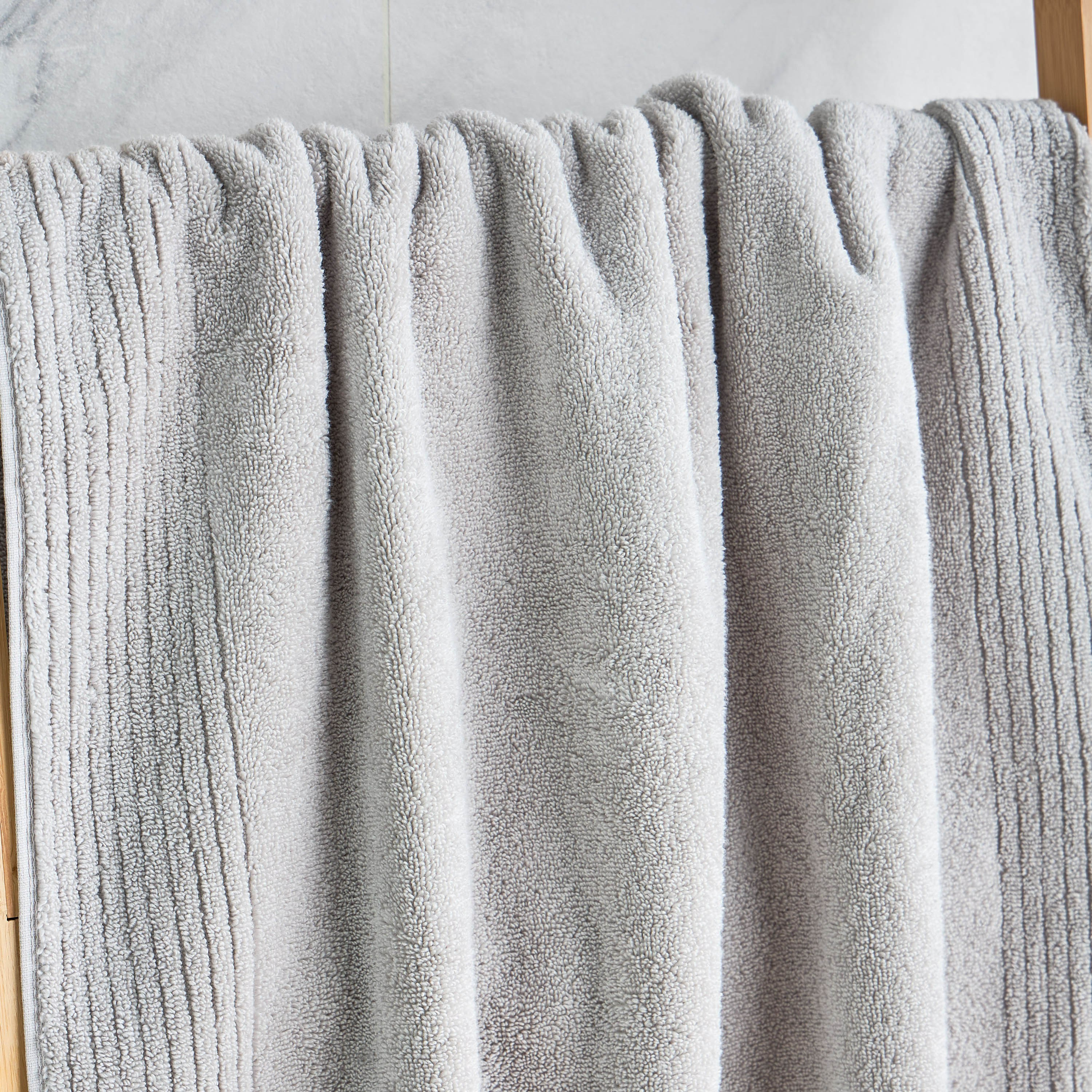 Egyptian 600 GSM Cotton Bath Towel - 70x140 cm-household-bathandlaundry-bathlinen-towels-image-2