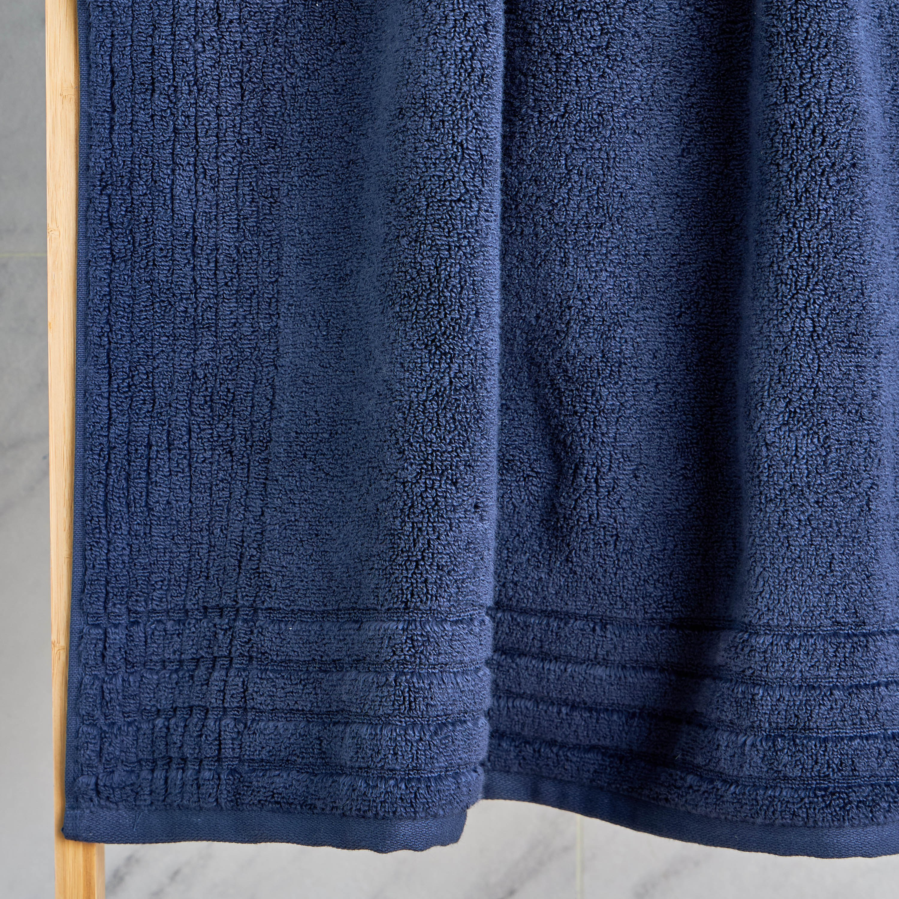 Egyptian 600 GSM Cotton Bath Towel - 70x140 cm-household-bathandlaundry-bathlinen-towels-image-3
