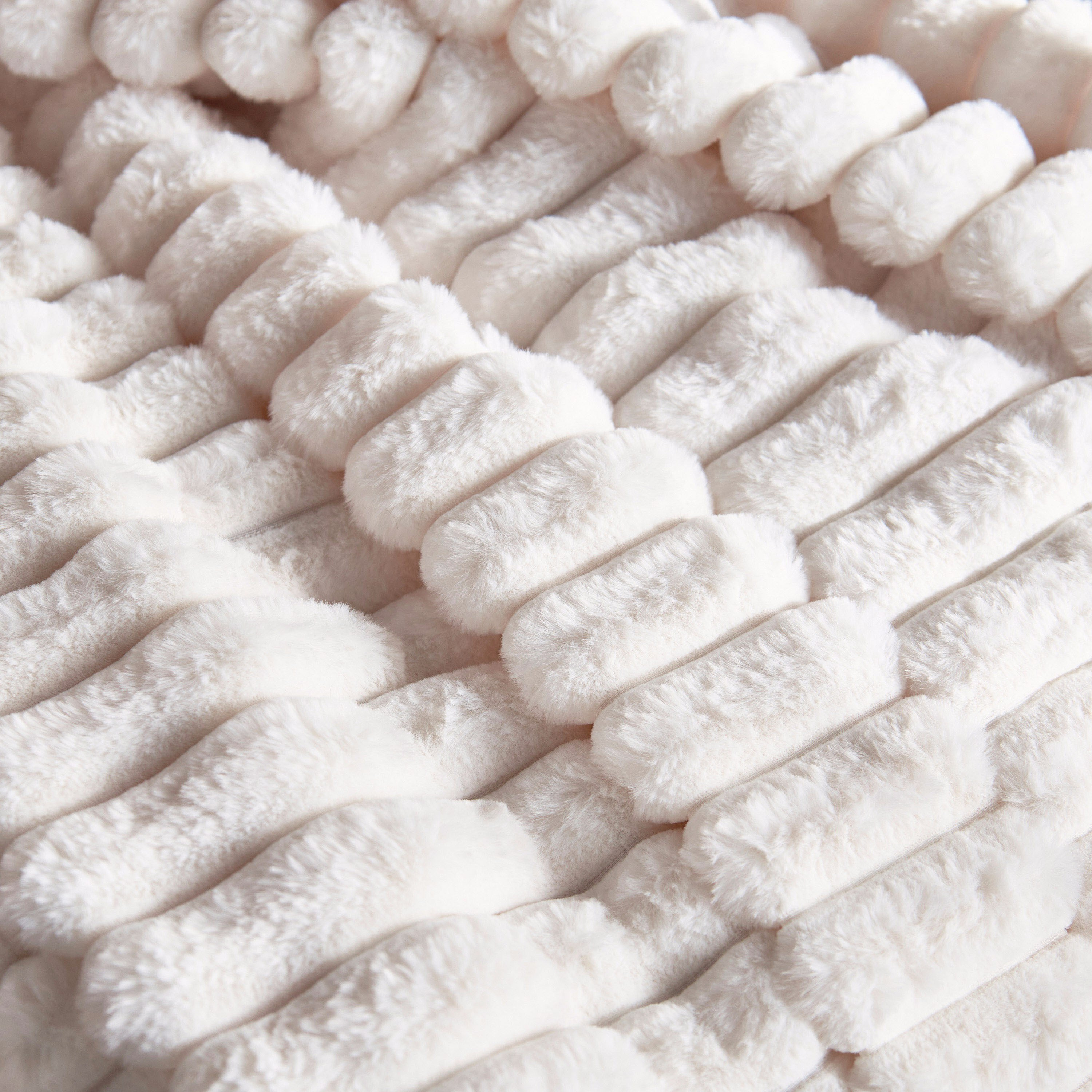 Carrera Blanket - 150x200 cm-household-cushionsandthrows-throwsandblankets-blankets-image-2