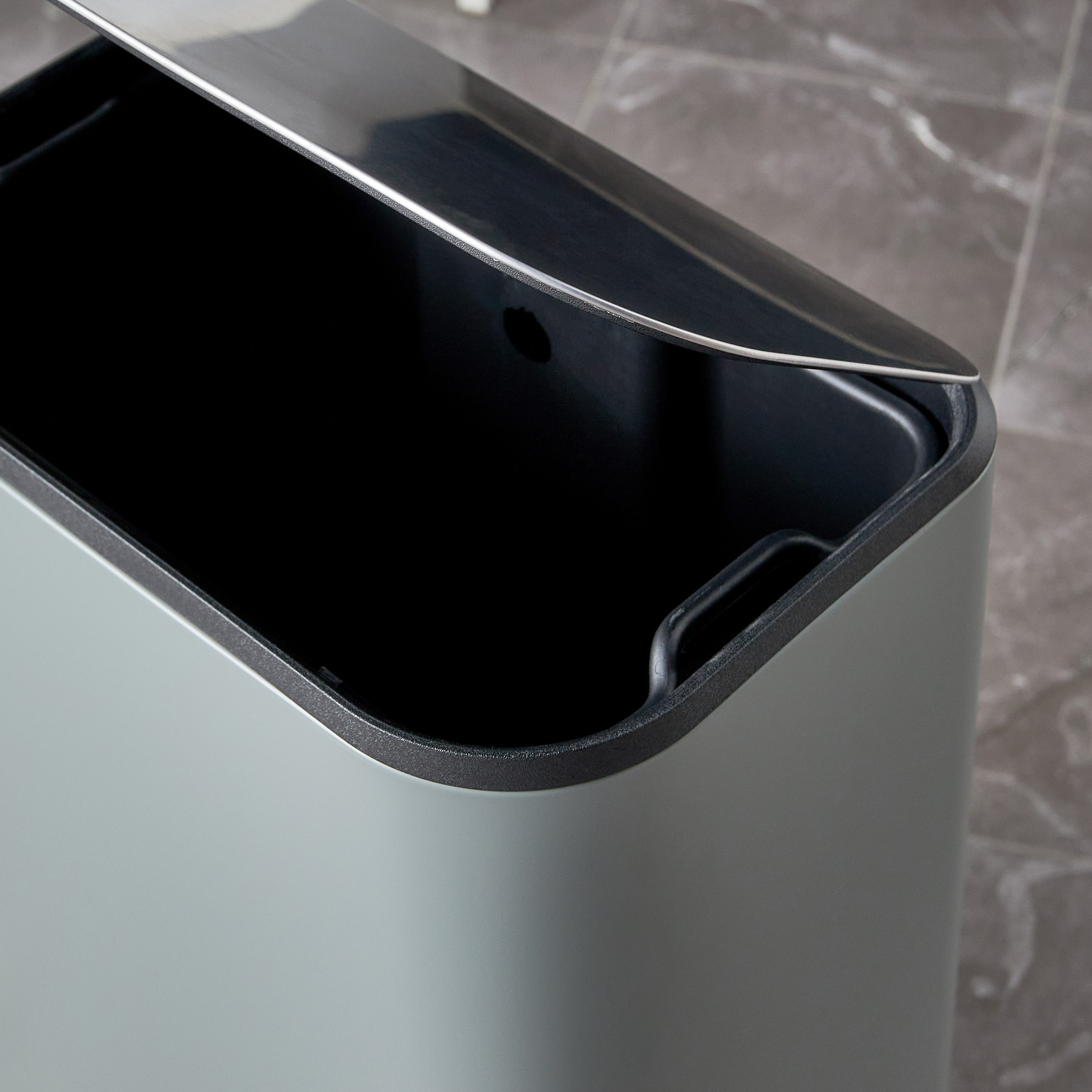 Maison Pedal Waste Bin - 30 L-household-bathandlaundry-wastebinsandaccessories-image-3