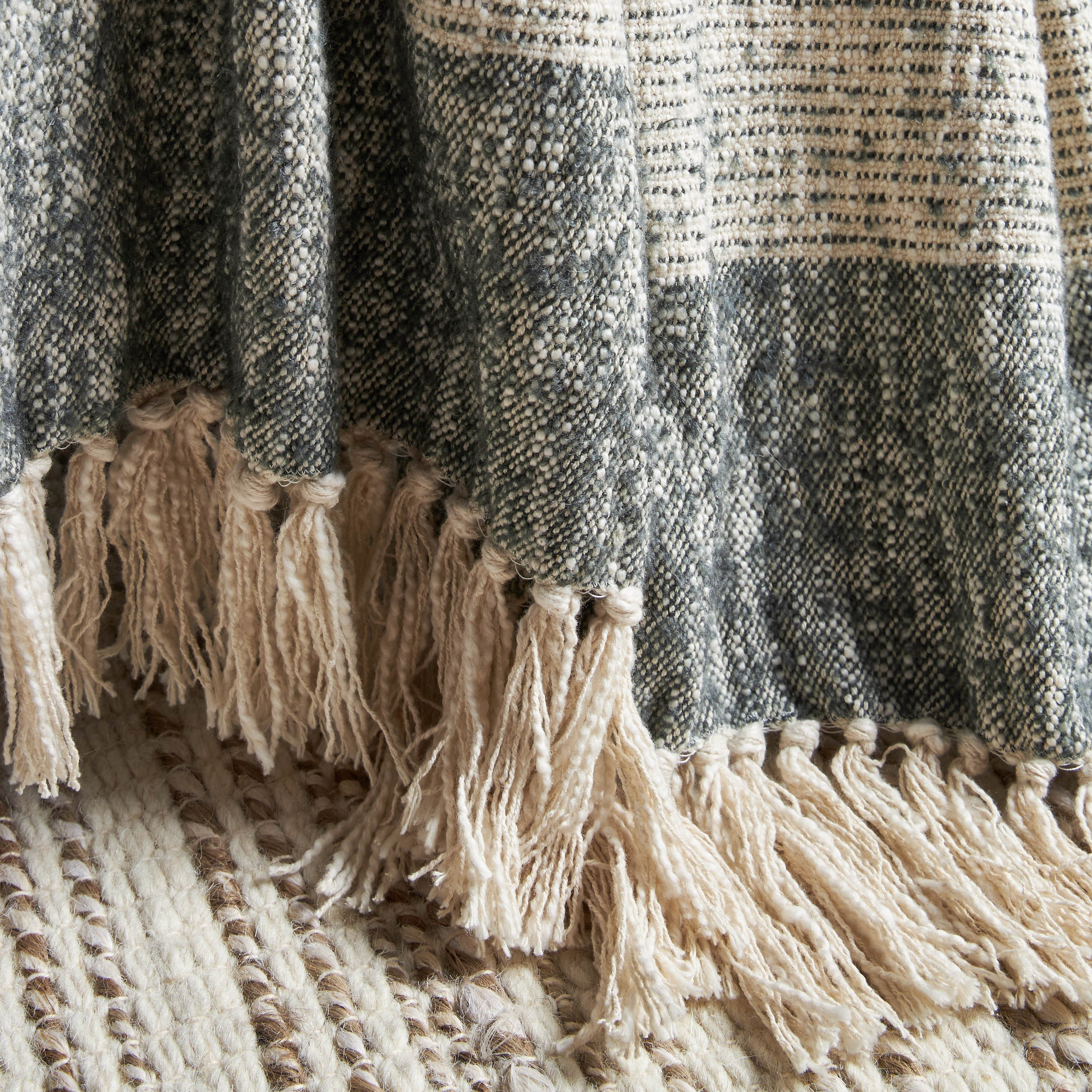 Ascott Stripes Cotton Throw - 130x170 cm-household-cushionsandthrows-throwsandblankets-throws-image-3