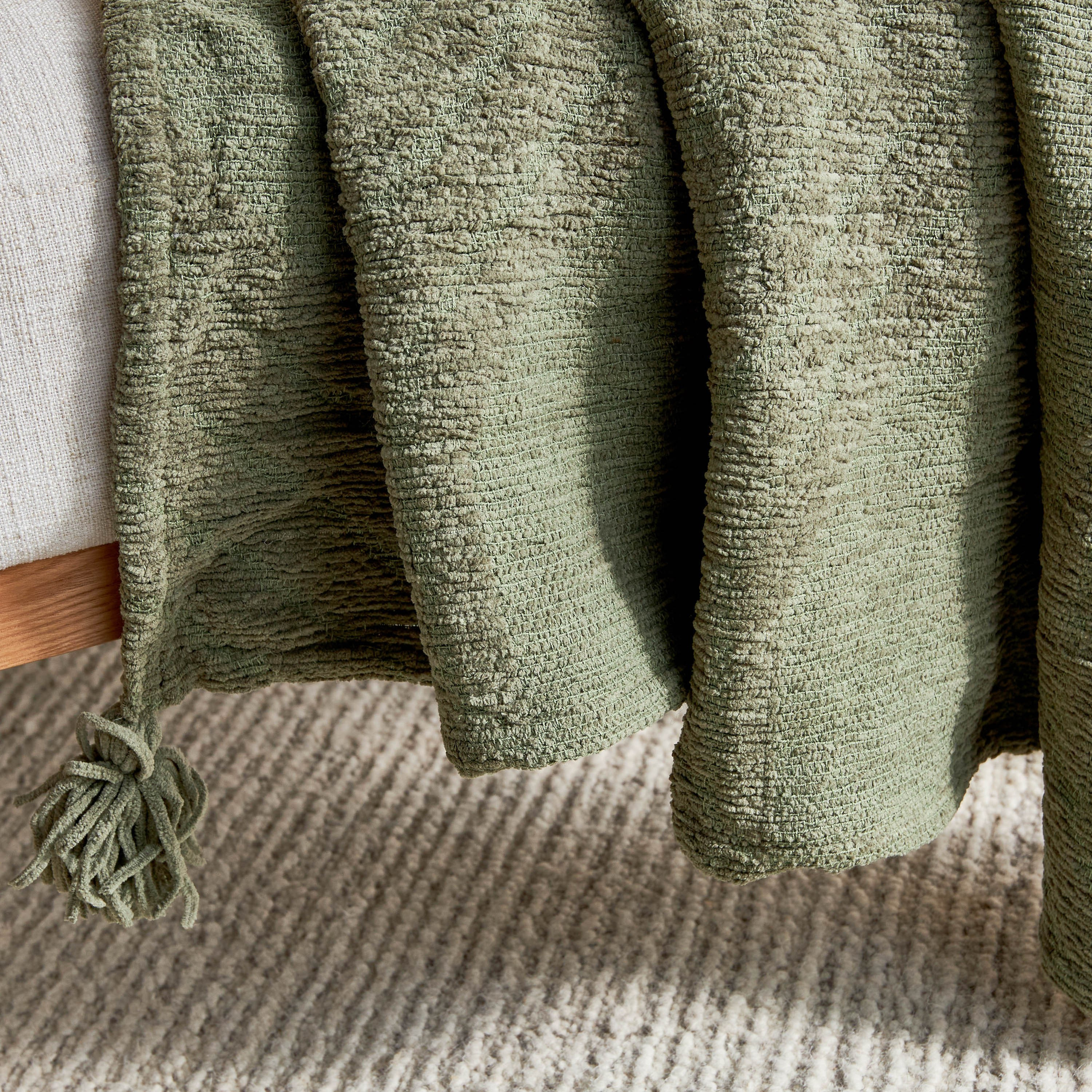Norham Waves Throw - 130x170 cm-household-cushionsandthrows-throwsandblankets-throws-image-2