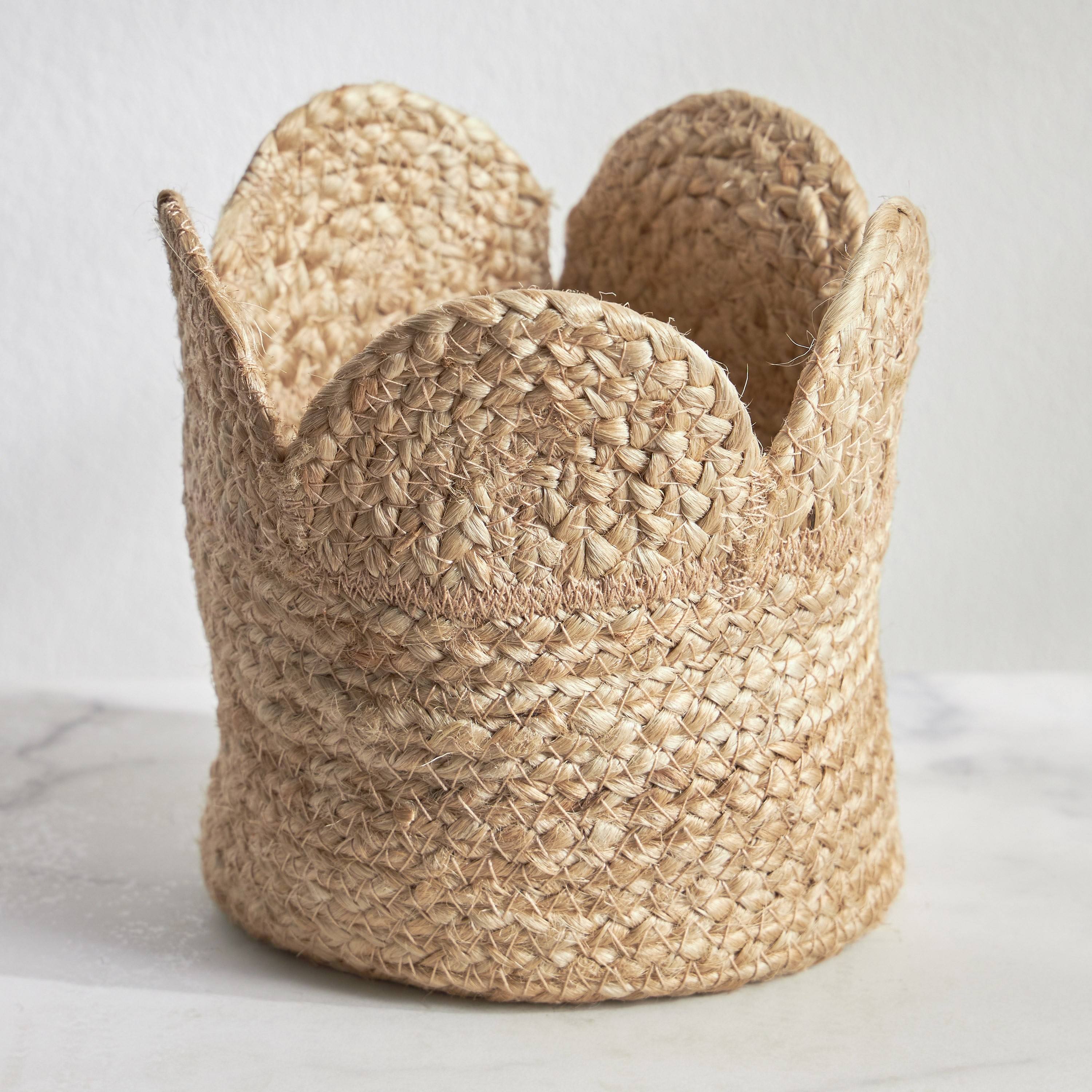 Amour Natural Planter - 14 cm-household-gardenandoutdoor-potsandplanters-planters-image-2