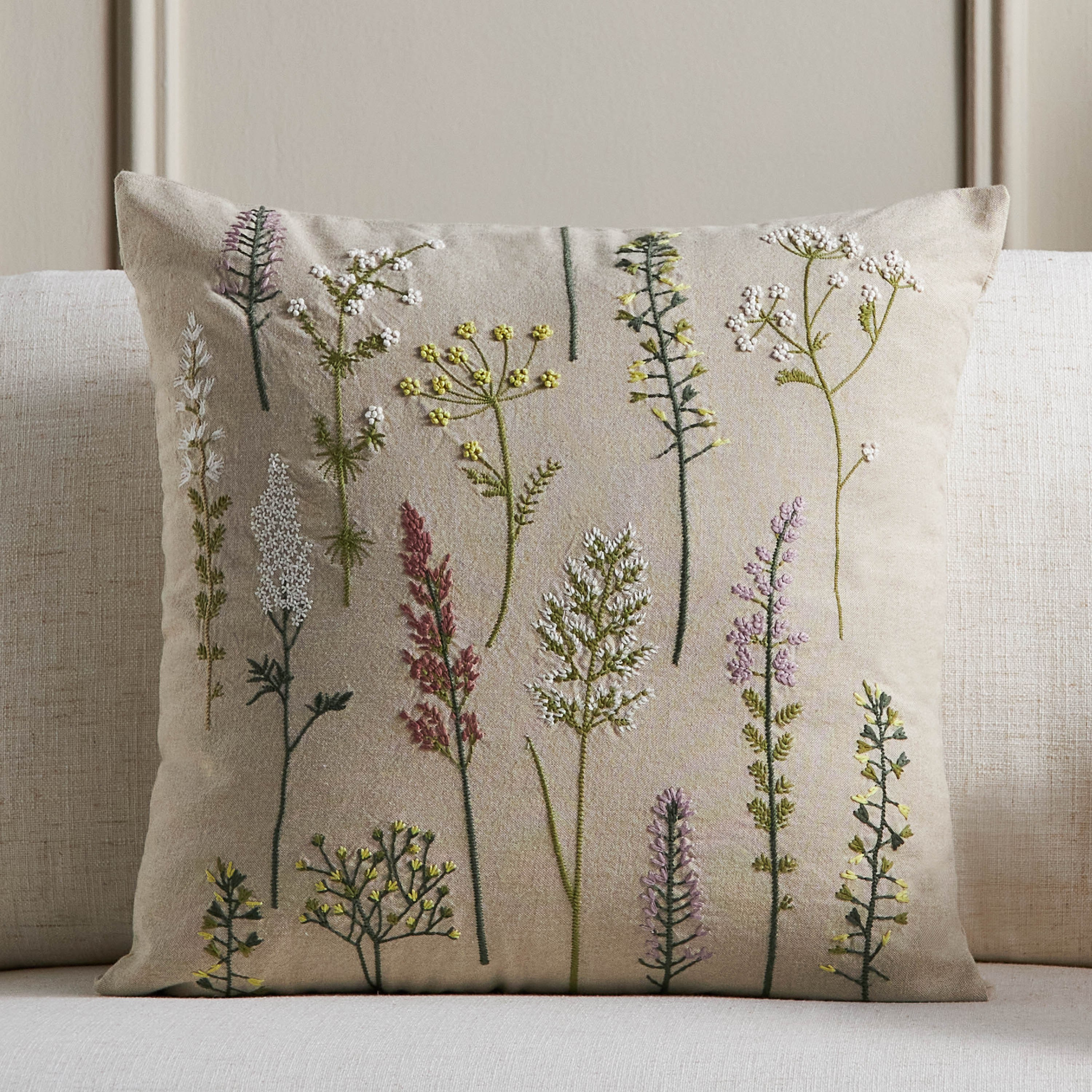 وسادة محشوة مطرزة - بوتاني - 50x50 سم-household-cushionsandthrows-filledcushions-decorativecushions-image-1