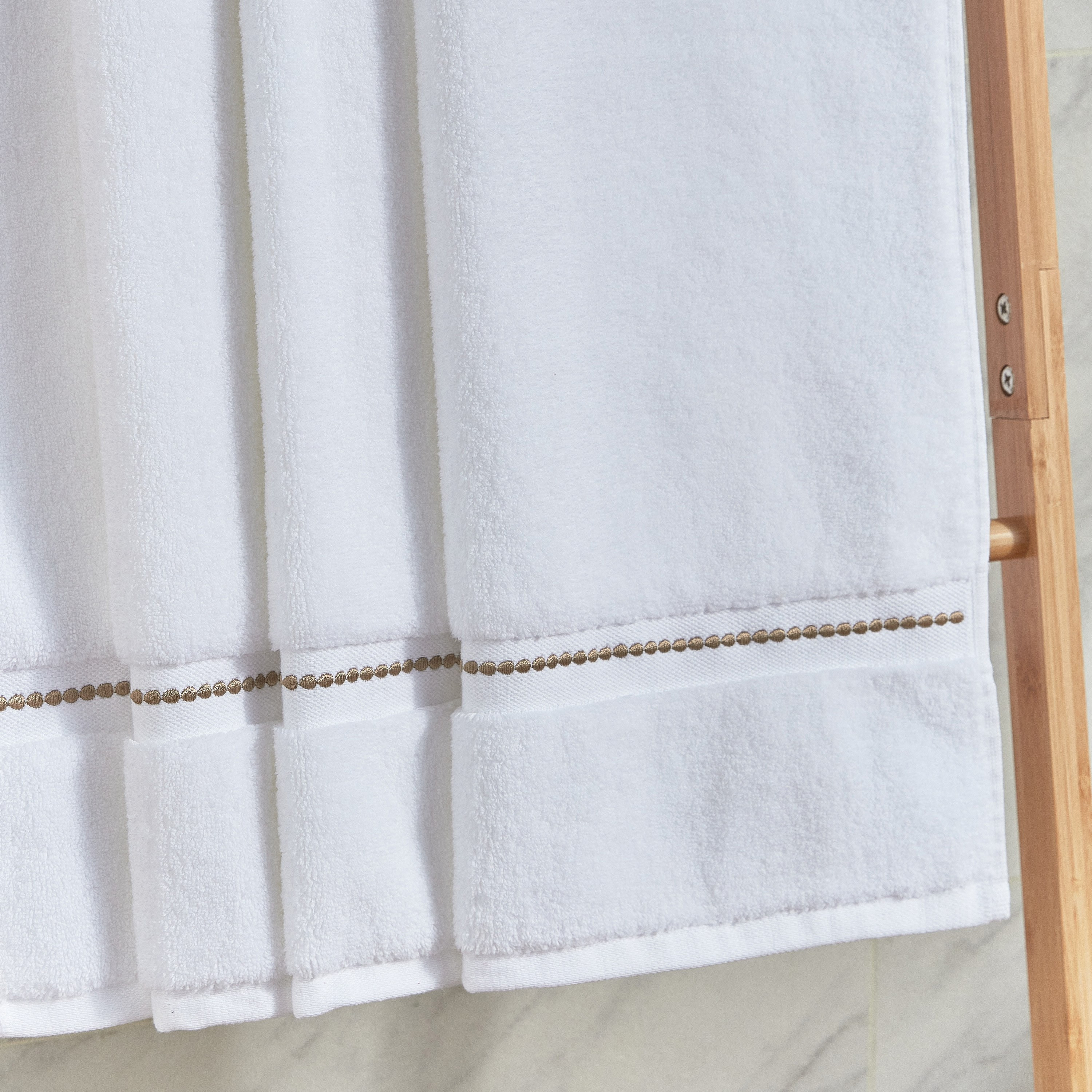 منشفة حمام - فرساي - 84x150 سم-household-bathandlaundry-bathlinen-towels-image-2