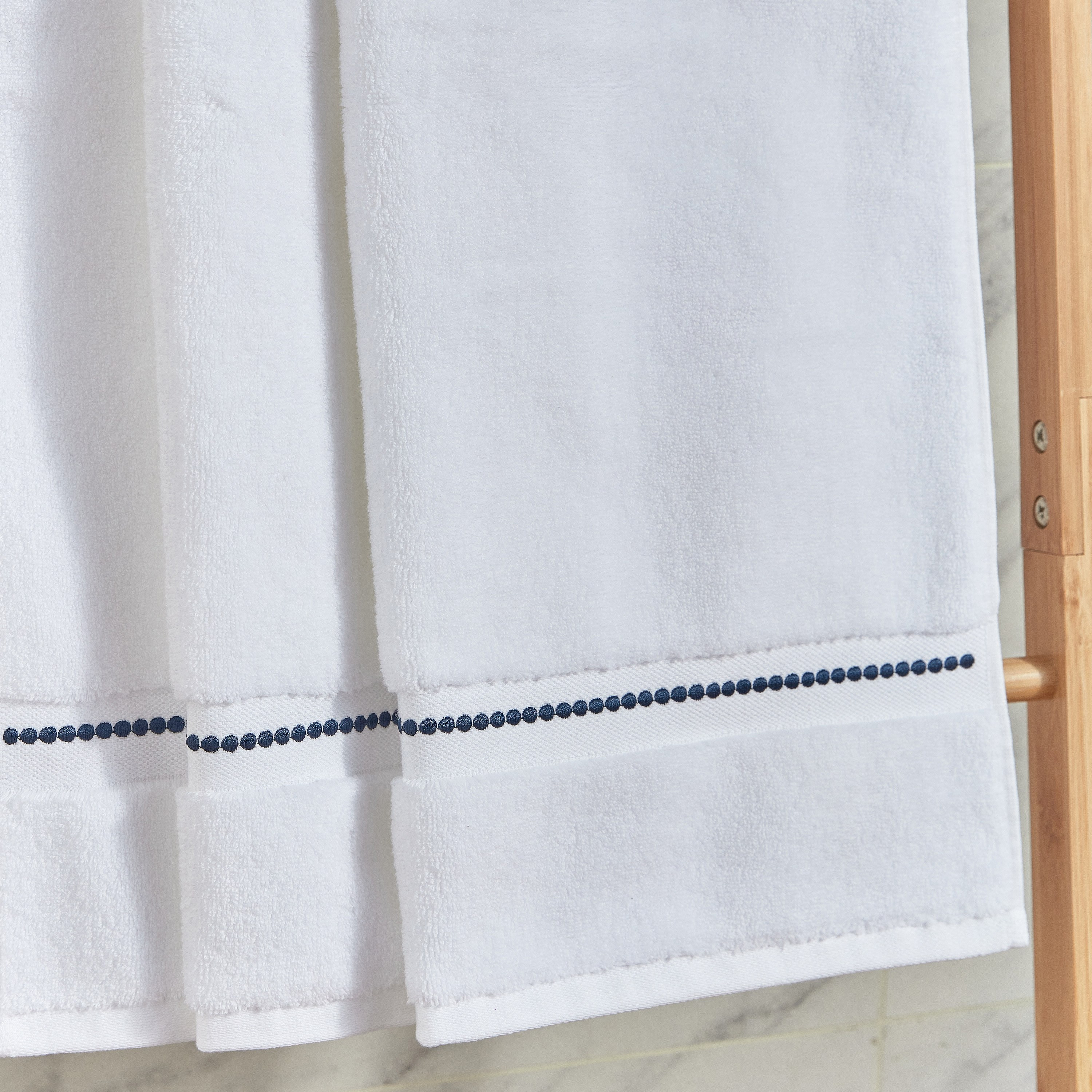 Varseilles Bath Towel - 70x140 cm-household-bathandlaundry-bathlinen-towels-image-2