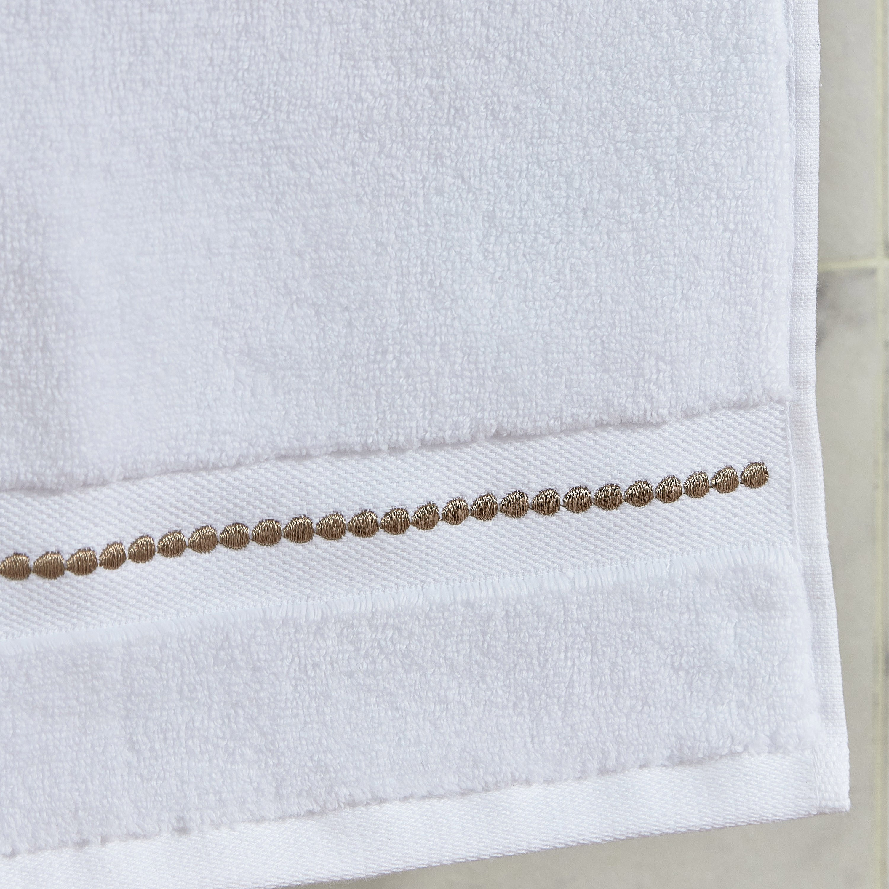 Varsailles Fingertip Towel - 33x33 cm-household-bathandlaundry-bathlinen-towels-image-2