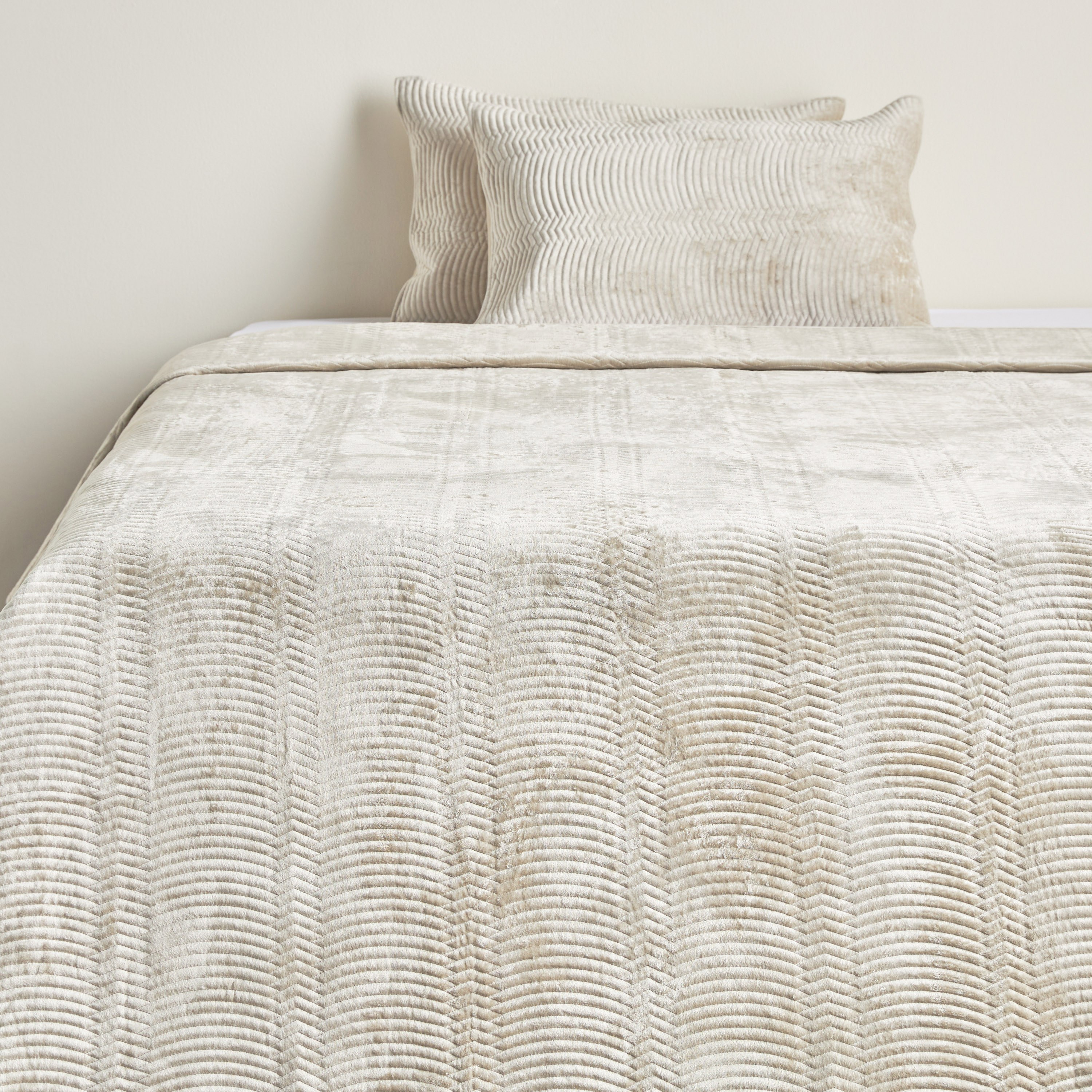 Harrier 3-Piece King Bedspread Set - 240x260 cm-household-bedding-comfortersandbedspreads-bedspreads-image-2