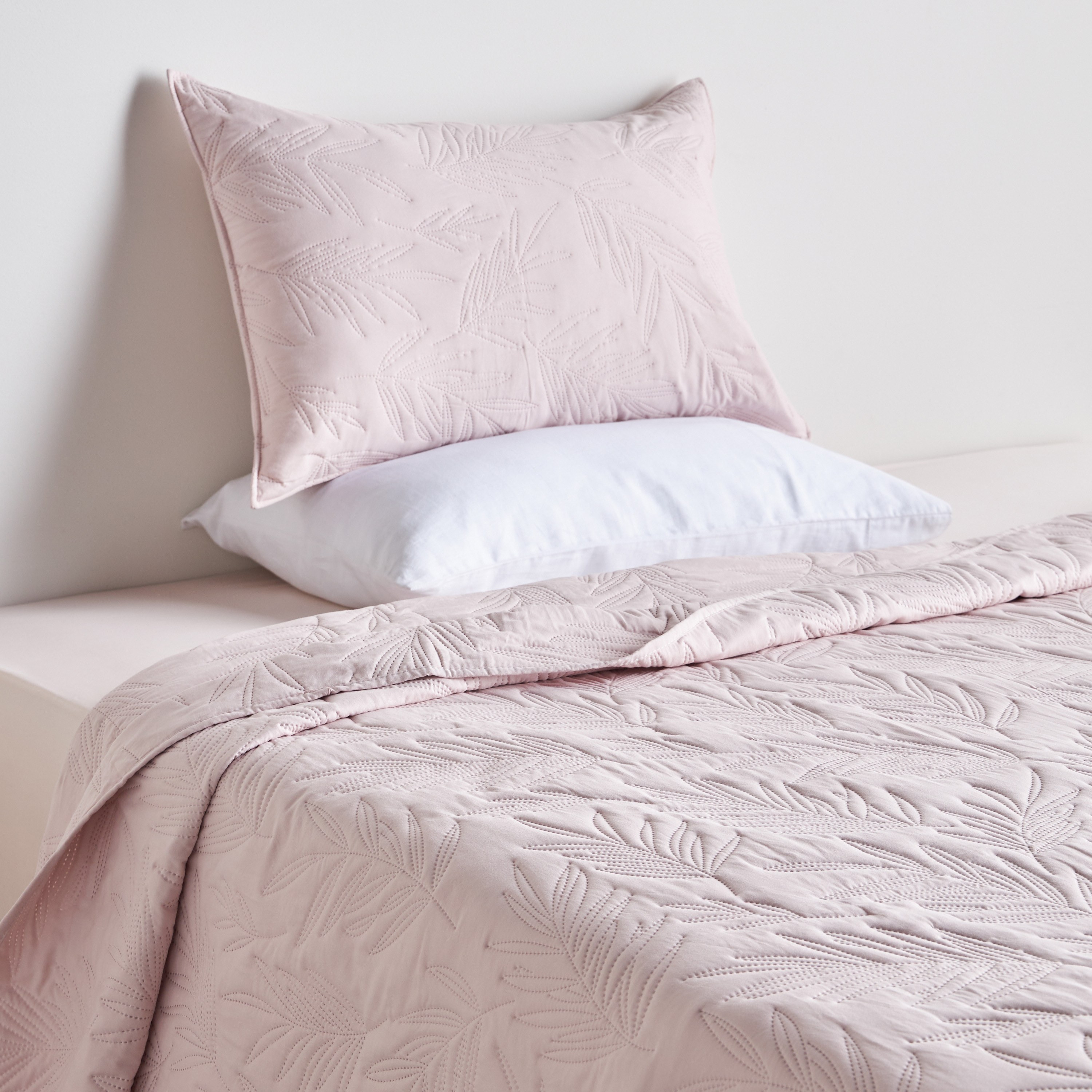 Justine 2-Piece Full Bedspread Set - 160x240-household-bedding-comfortersandbedspreads-bedspreads-image-1