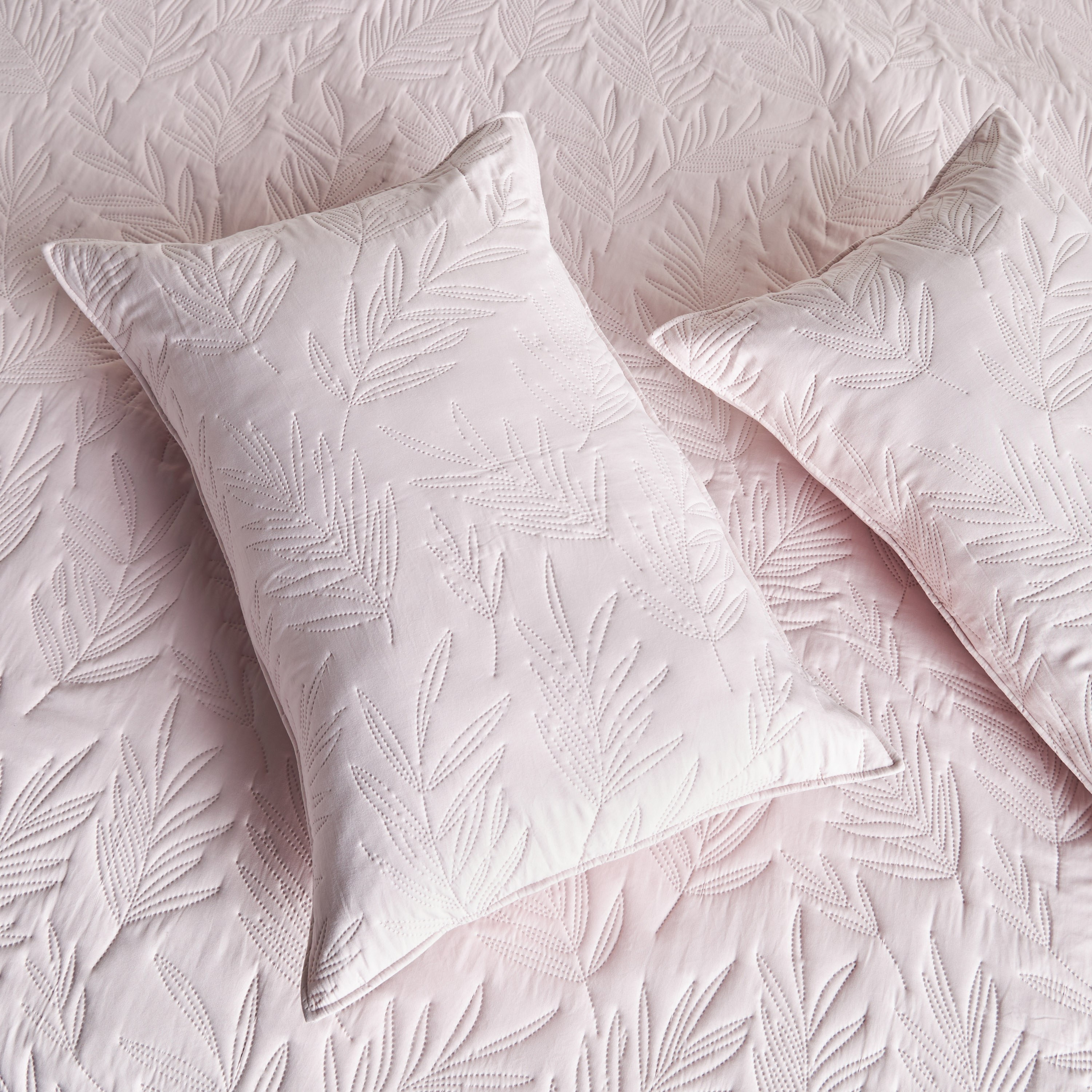 Justine 3-Piece King Bedspread Set - 240x260 cm-household-bedding-comfortersandbedspreads-bedspreads-image-3