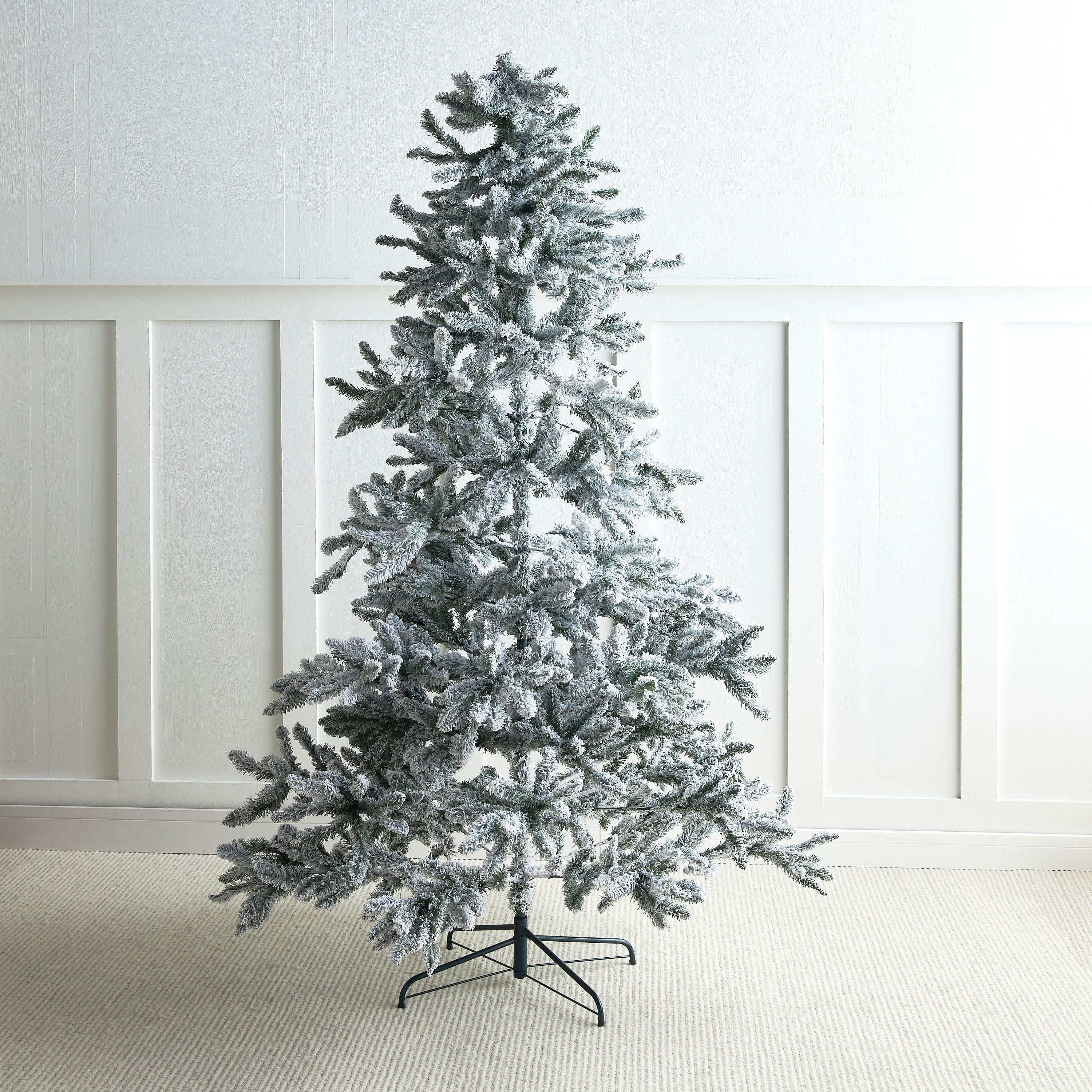 Bavarian Snow Christmas Tree - 10 feet