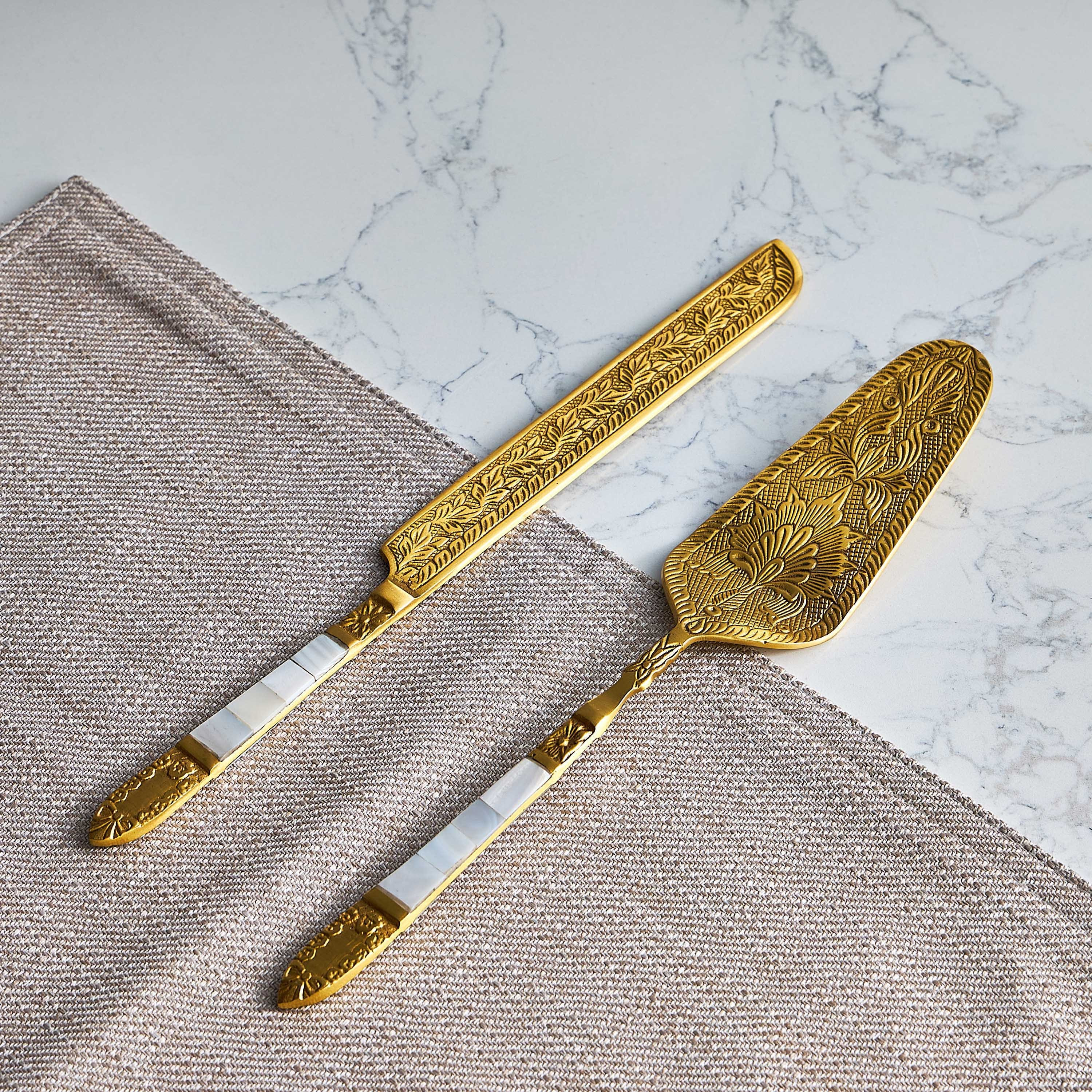 مجموعة تقديم كيك قطعتين - رويال-household-dining-cutlery-spoonsforksandknives-image-1