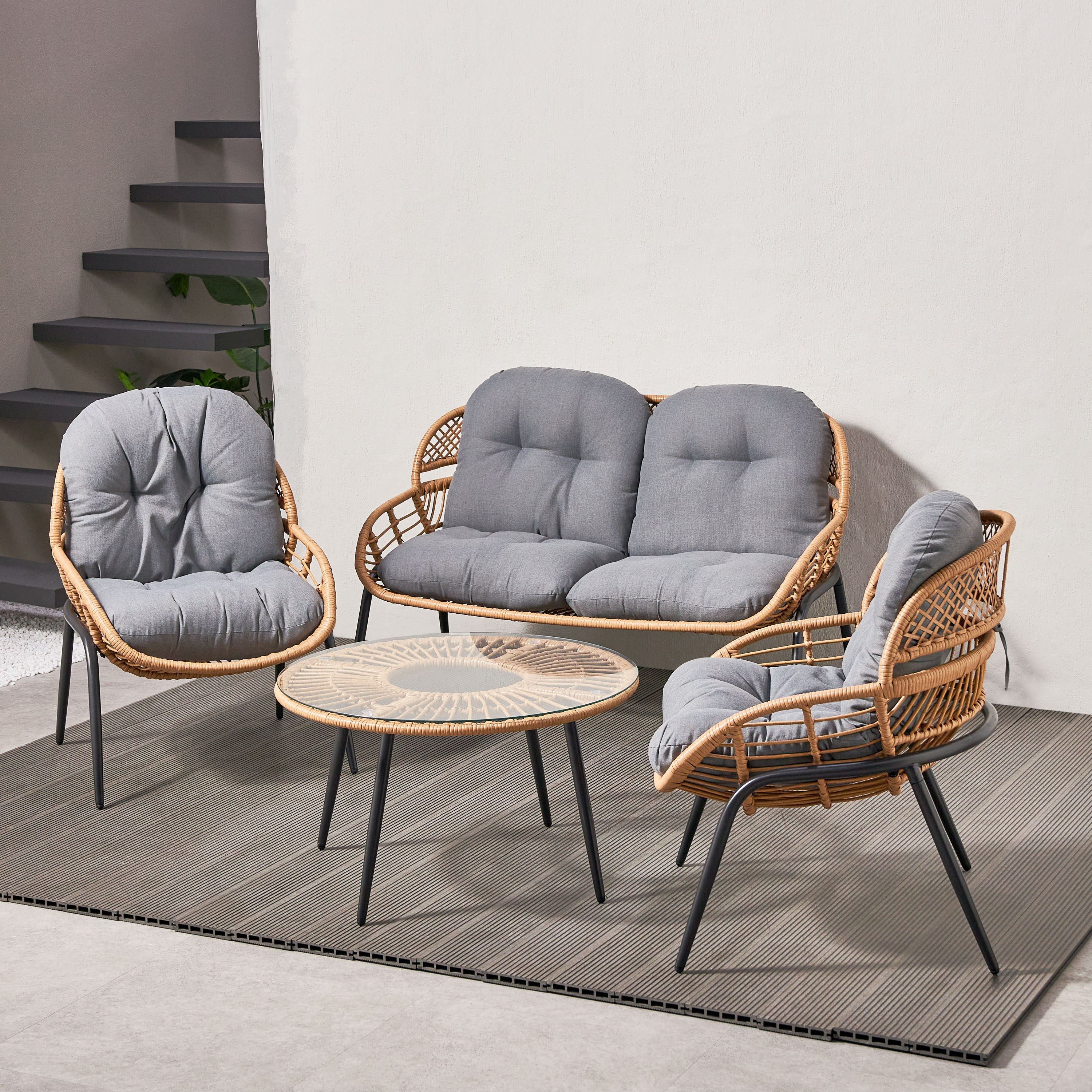 Dorian 4-Seater Outdoor Lounge Set with Table