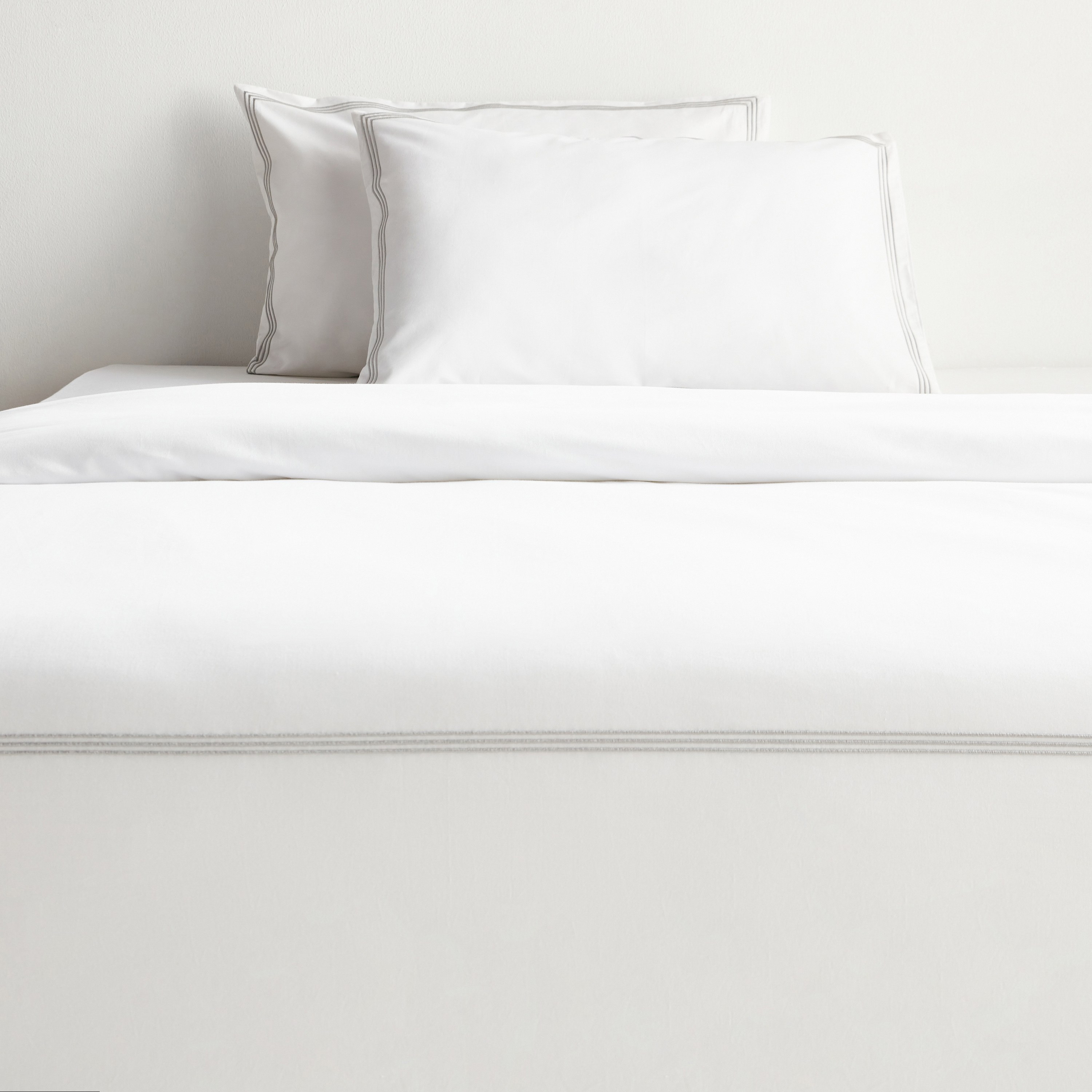 Verona Egyptian Cotton Sateen 600 Thread Count 3-Piece Super King Duvet Cover Set - 260x220 cm-household-bedding-duvetandcovers-duvetcovers-image-2