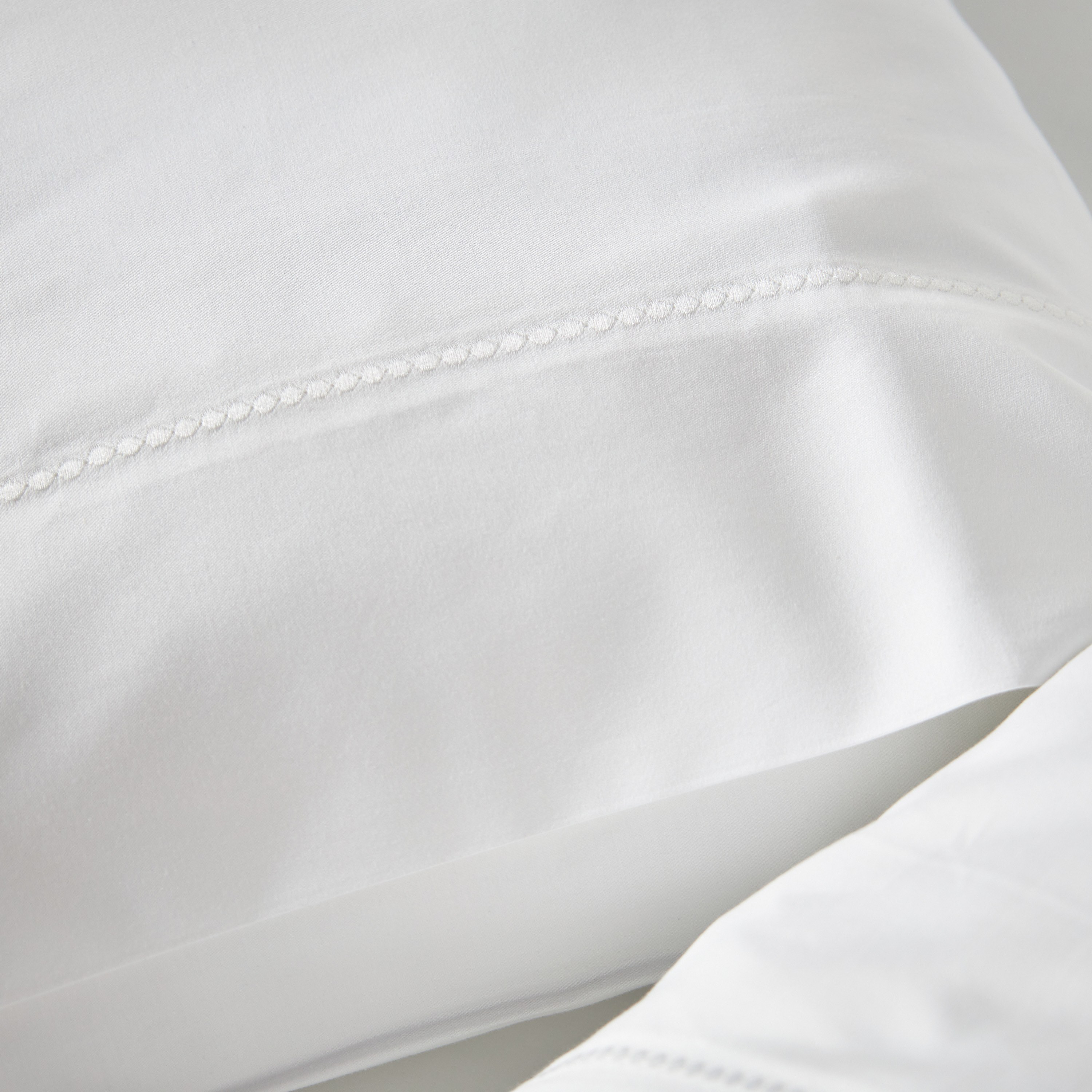 طقم لحاف سوبر كينج 3 قطع 400 خيط قطن مصري ساتين - فيرساليز - 250x260 سم-household-bedding-comfortersandbedspreads-comforters-image-12