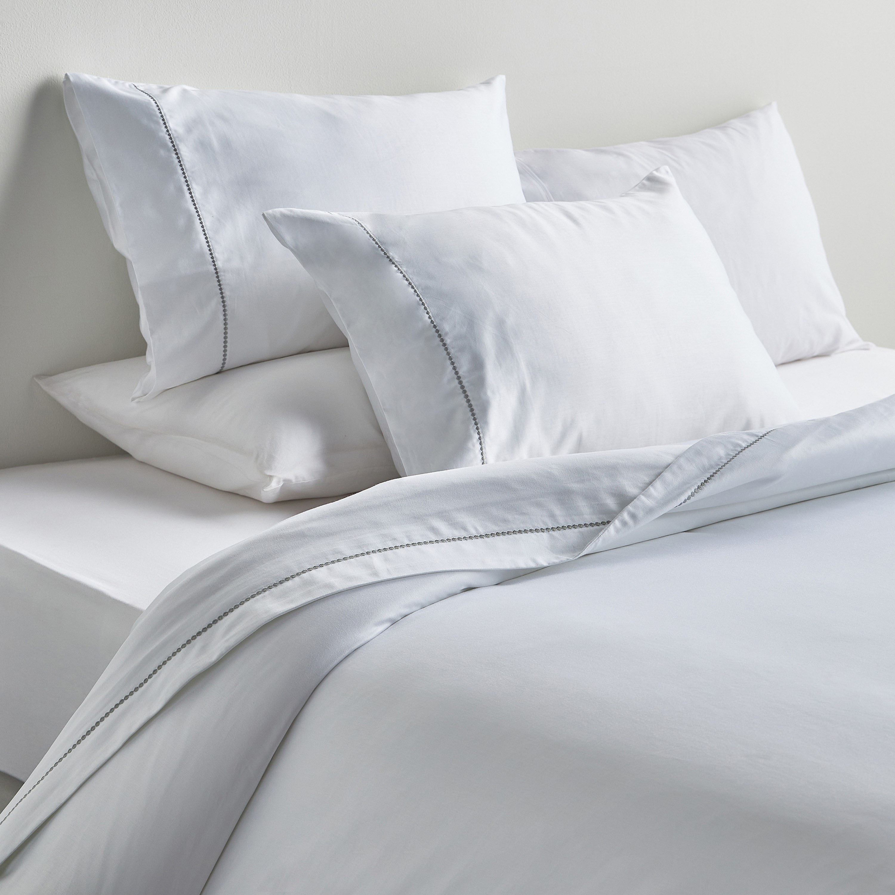 طقم غطاء لحاف كينج 3 قطع بعدد خيوط 800 خيط ستان وقطن مصري - فرساي - 230x220 سم-household-bedding-duvetandcovers-duvetcovers-image-1