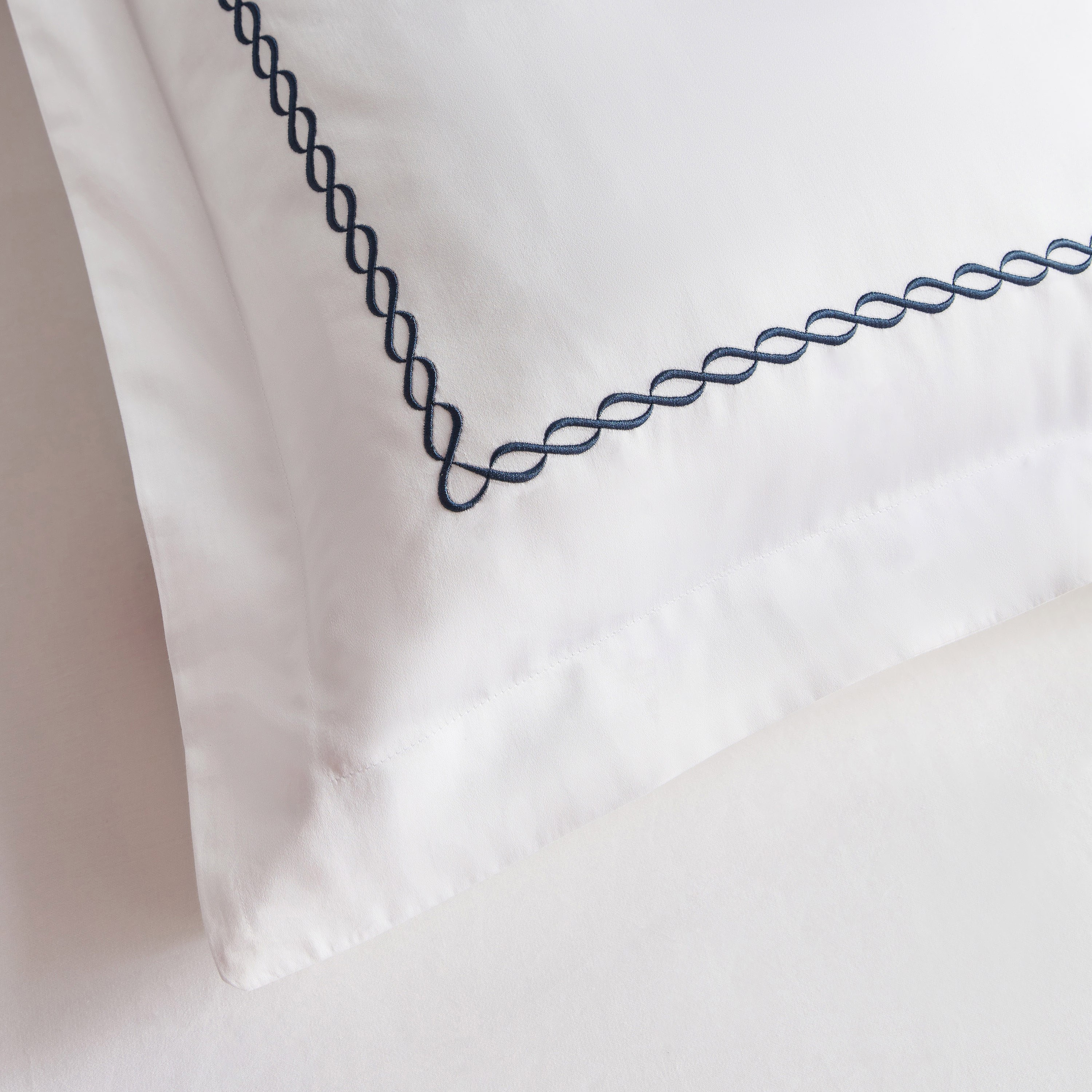 طقم غطاء وسادة كينج من قطعتين عدد خيوط 400 قطن ساتين مصري - ويف - 50x90 سم-household-bedding-sheetsandpillowcases-pillowcases-image-15