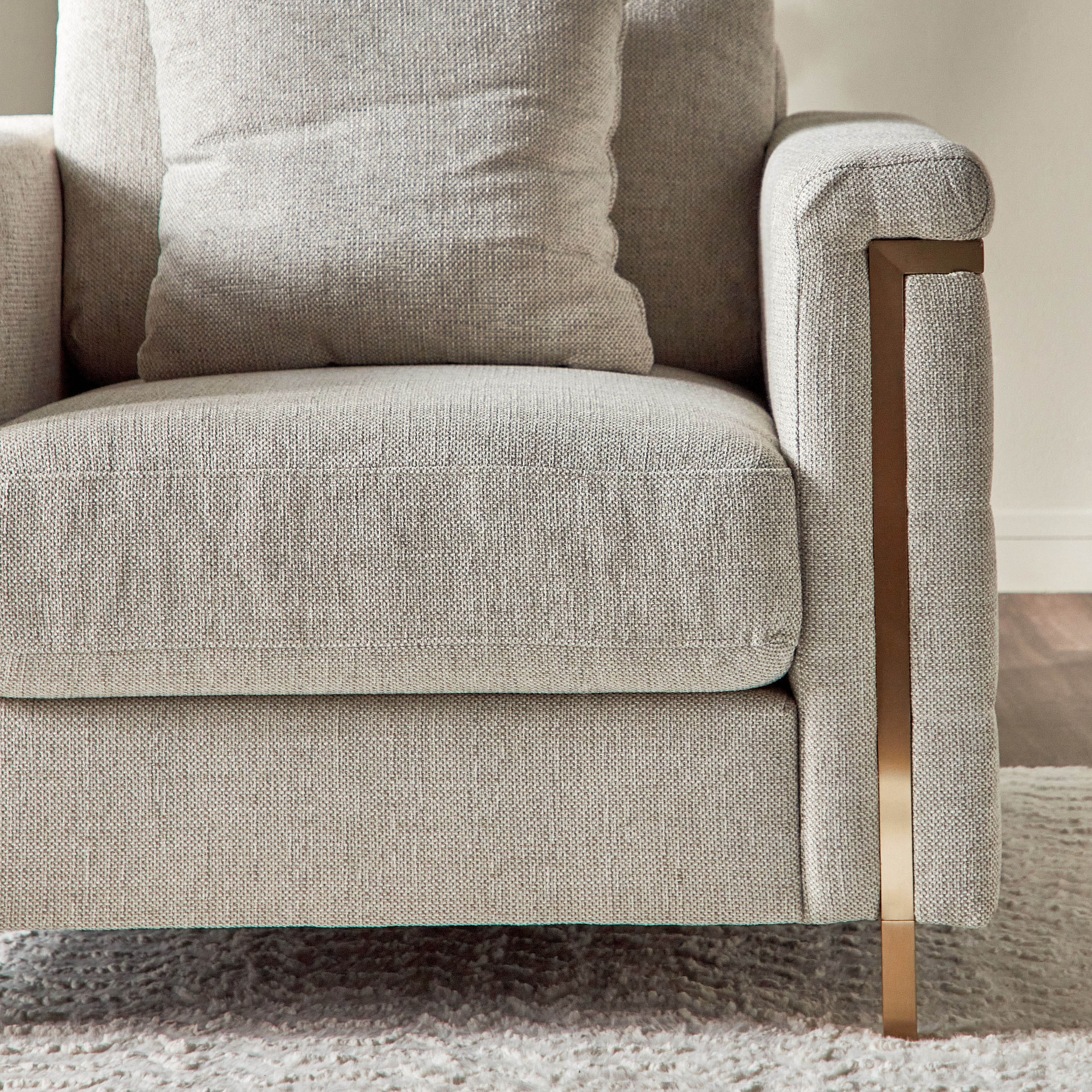مقعد قماشي بمساند ذراعين من مودينا-furniture-sofaandseating-armchairs-image-3