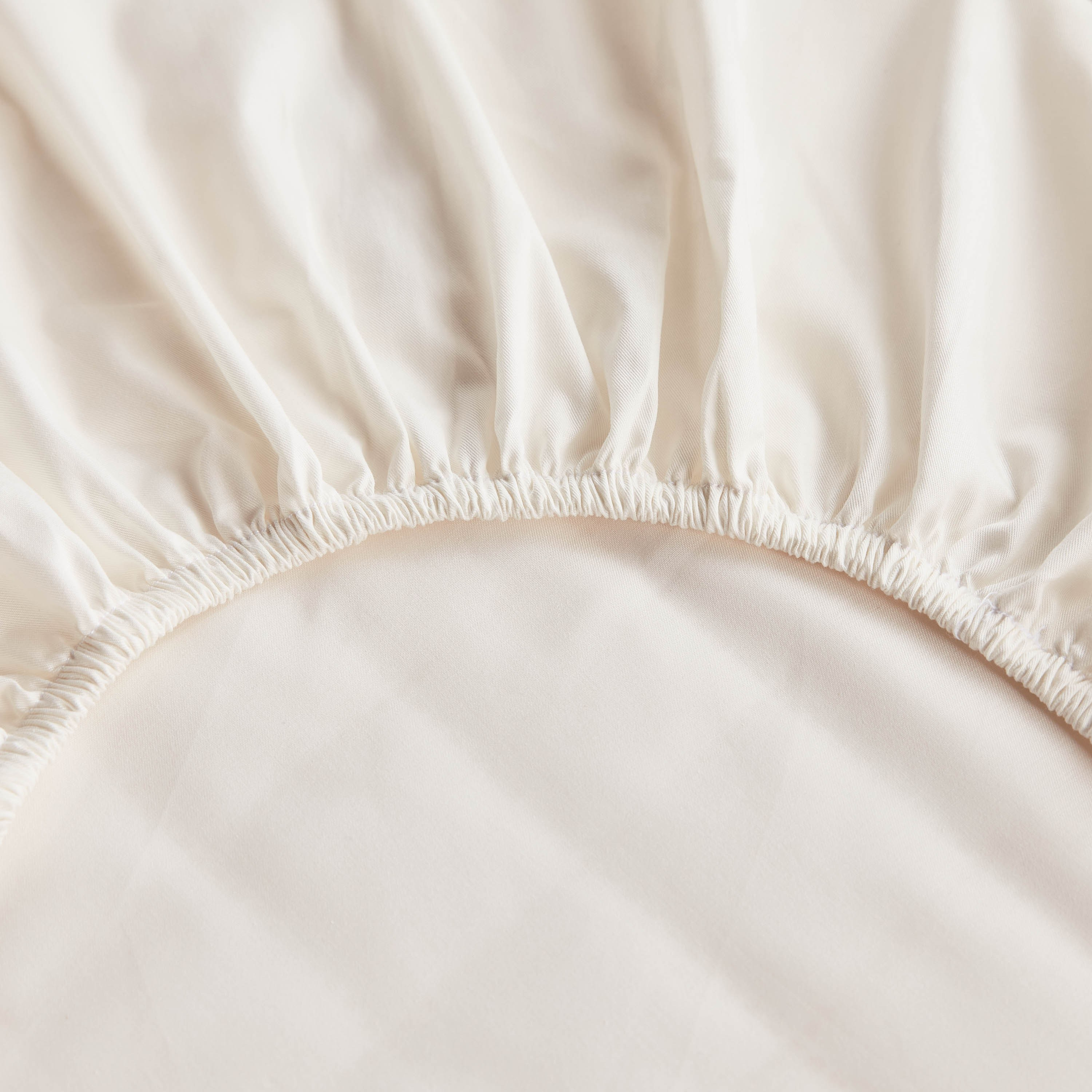 Weavistry Cotton 220 Thread Count Full Fitted Sheet - 120x200+33 cm-kids-beddingandwindows-bedding-fittedandflatsheets-image-2