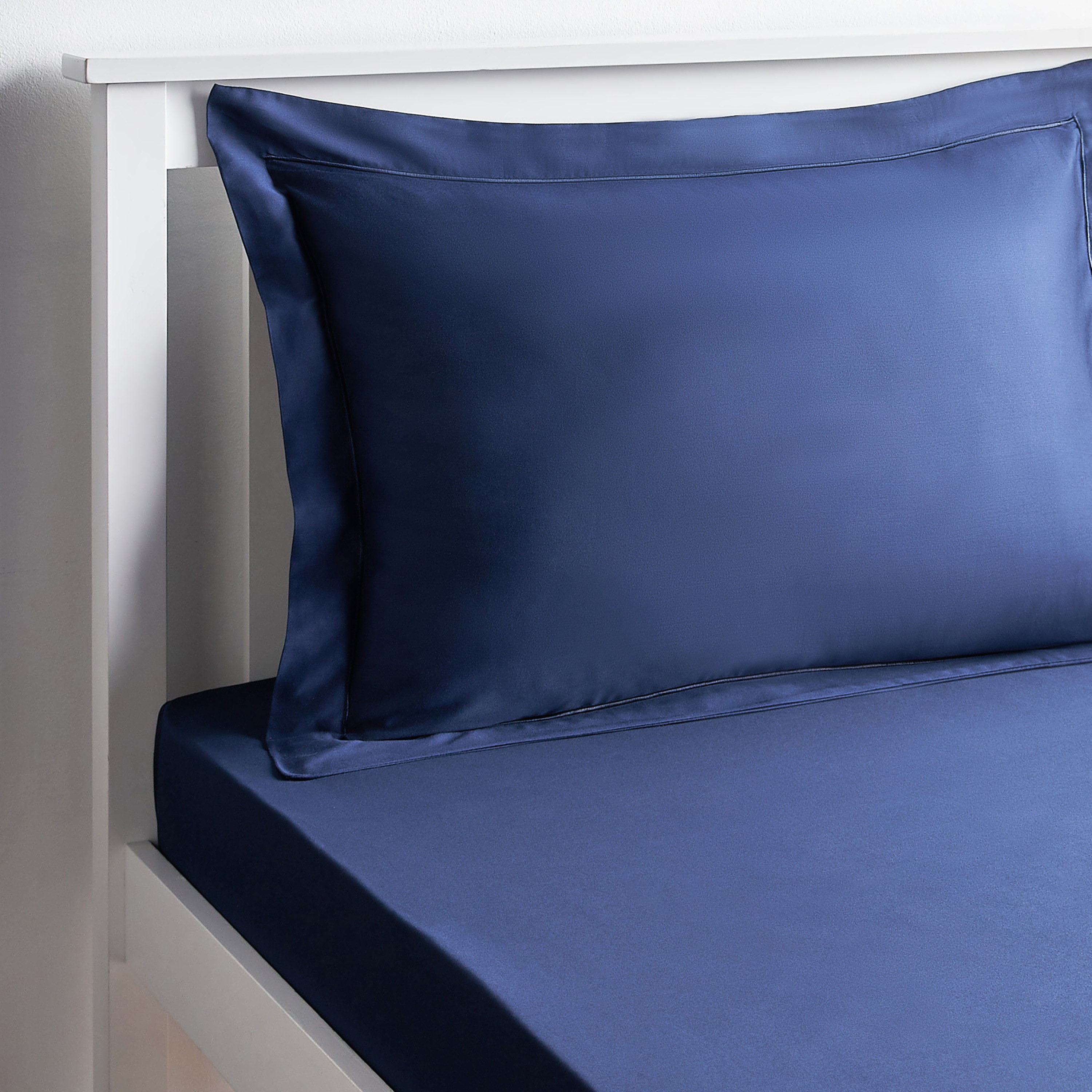 Weavistry Cotton 220 Thread Count Single Fitted Sheet - 90x200 cm-babyandkids-beddingandwindows-bedding-fittedandflatsheets-image-2