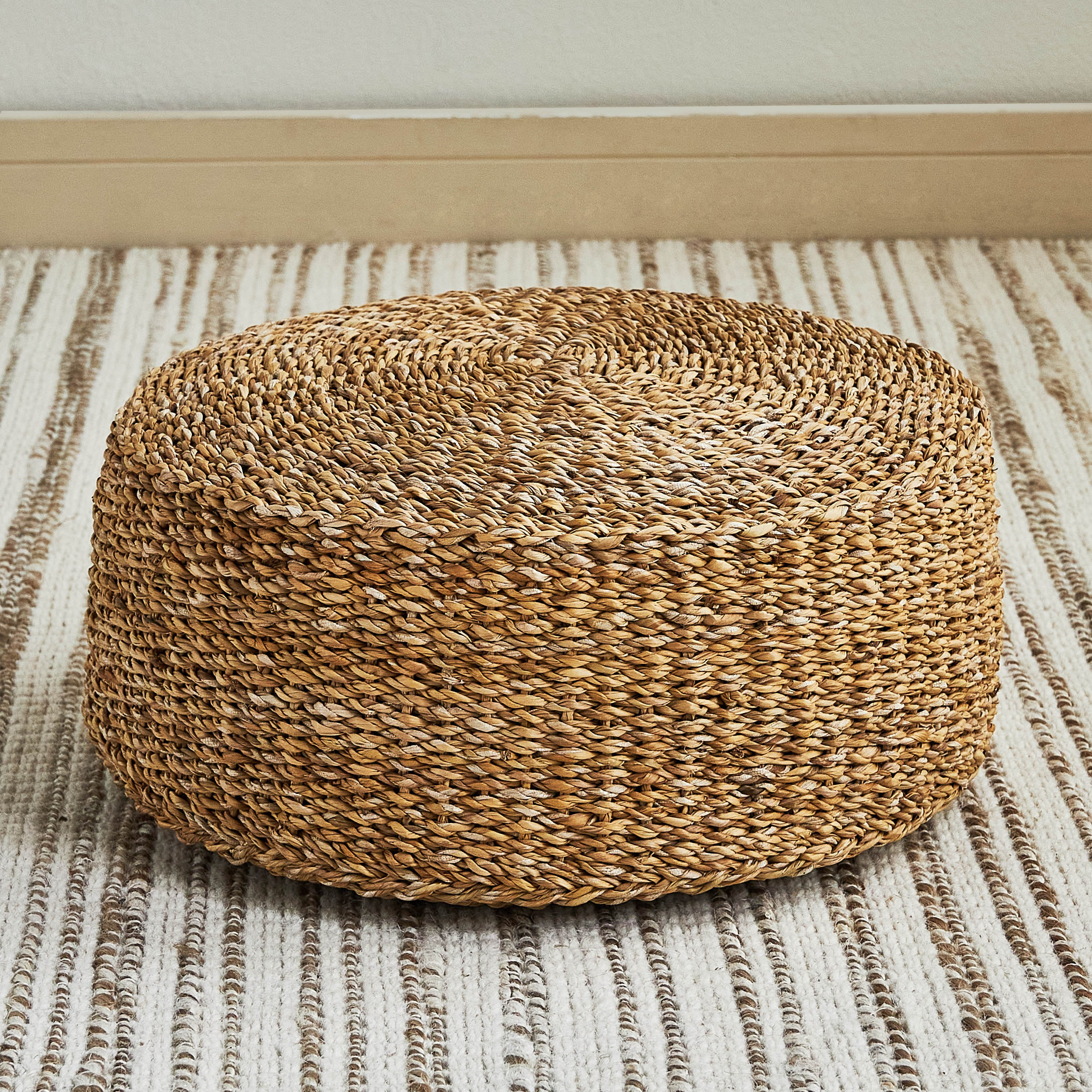 Avens Pouf - 17x43 cm-household-cushionsandthrows-poufs-image-1