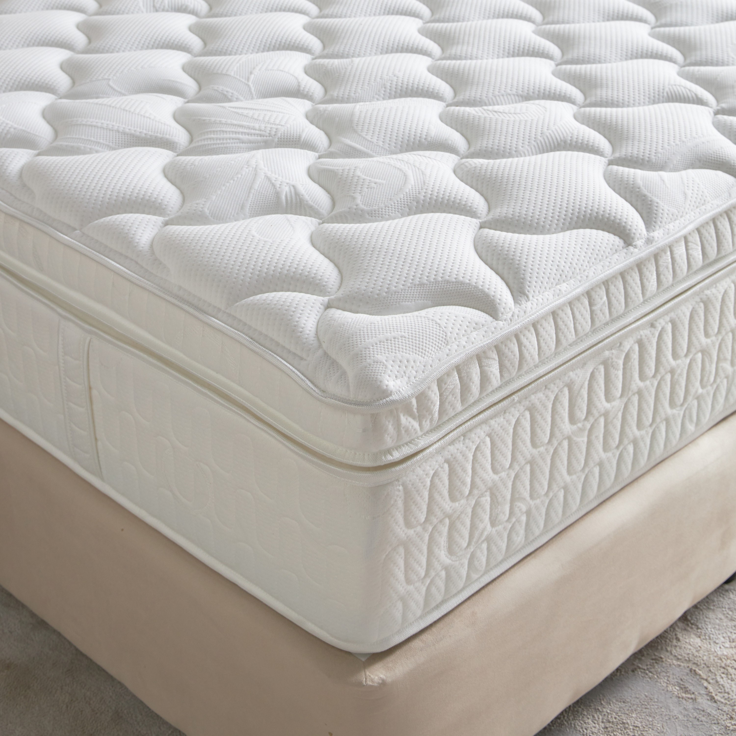 Plush High Resilience Latex Visco Memory Foam Spring Super King Mattress - 200x210 cm