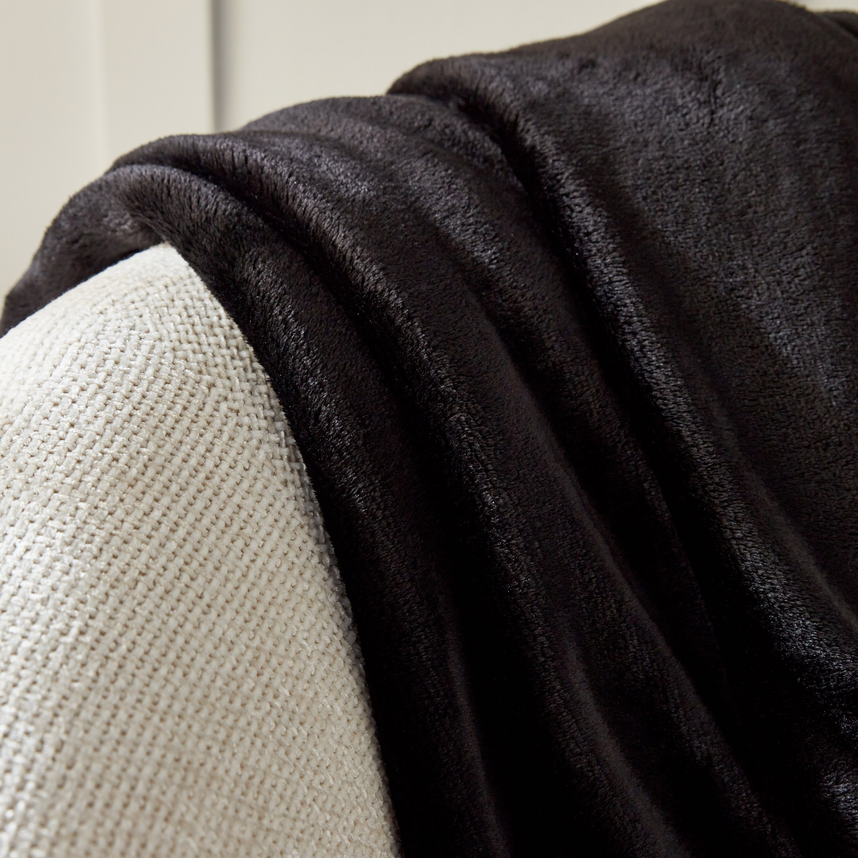 بطانية مخمل - لاكجري - 200x240 سم-household-cushionsandthrows-throwsandblankets-blankets-image-2