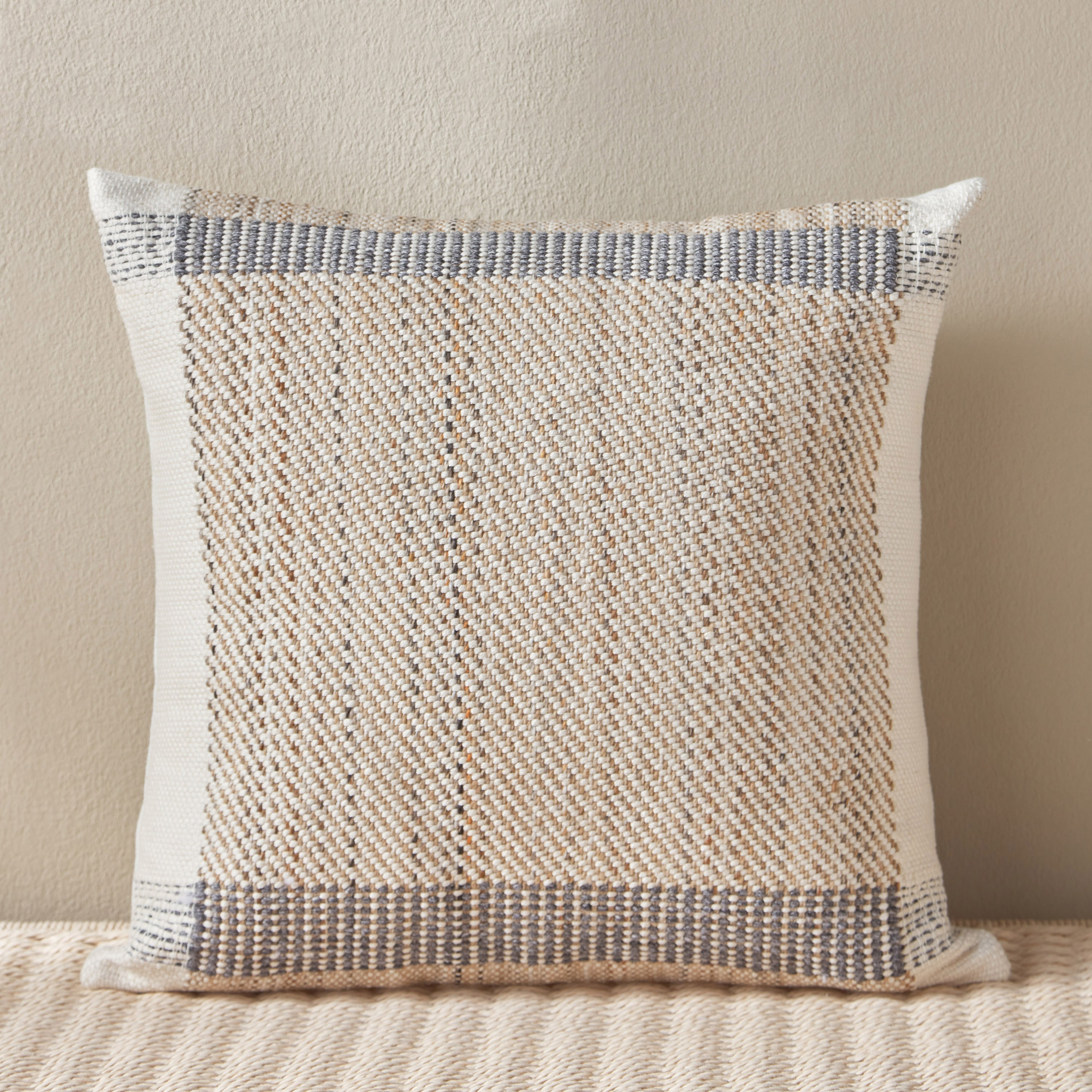غطاء وسادة - هايلس - 50x50 سم-household-cushionsandthrows-cushioncovers-image-1