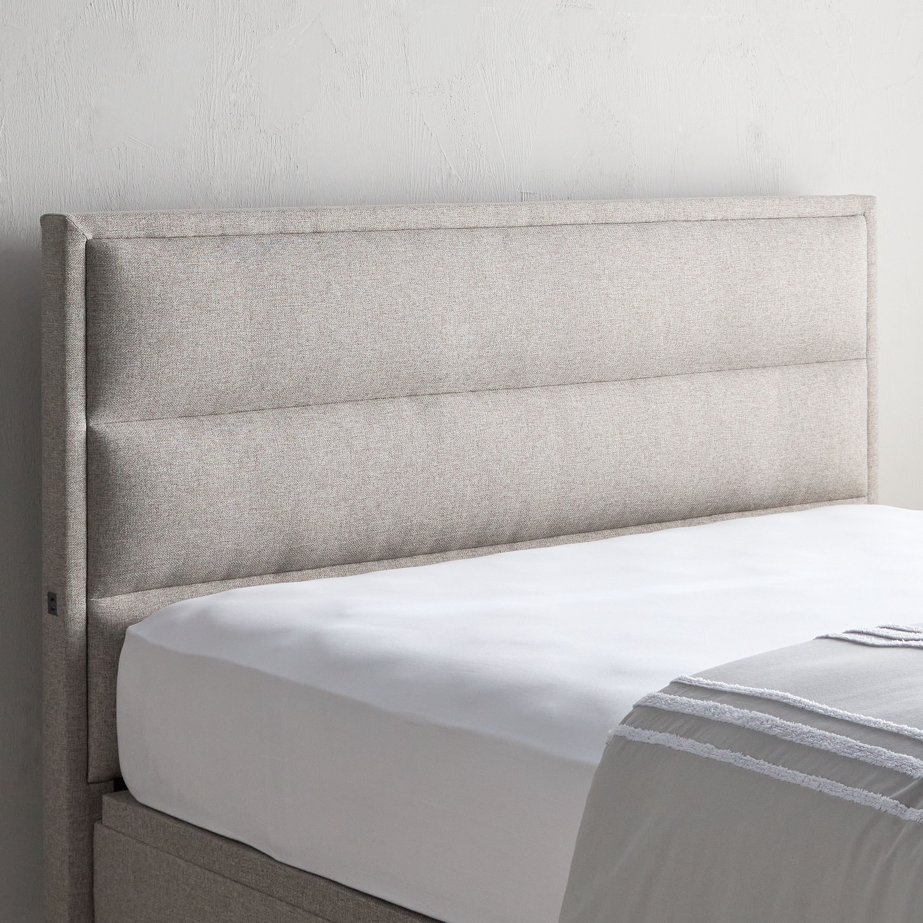 Shop Stellar Ace Queen Modular Headboard with USB - 160 cm | Homecentre ...