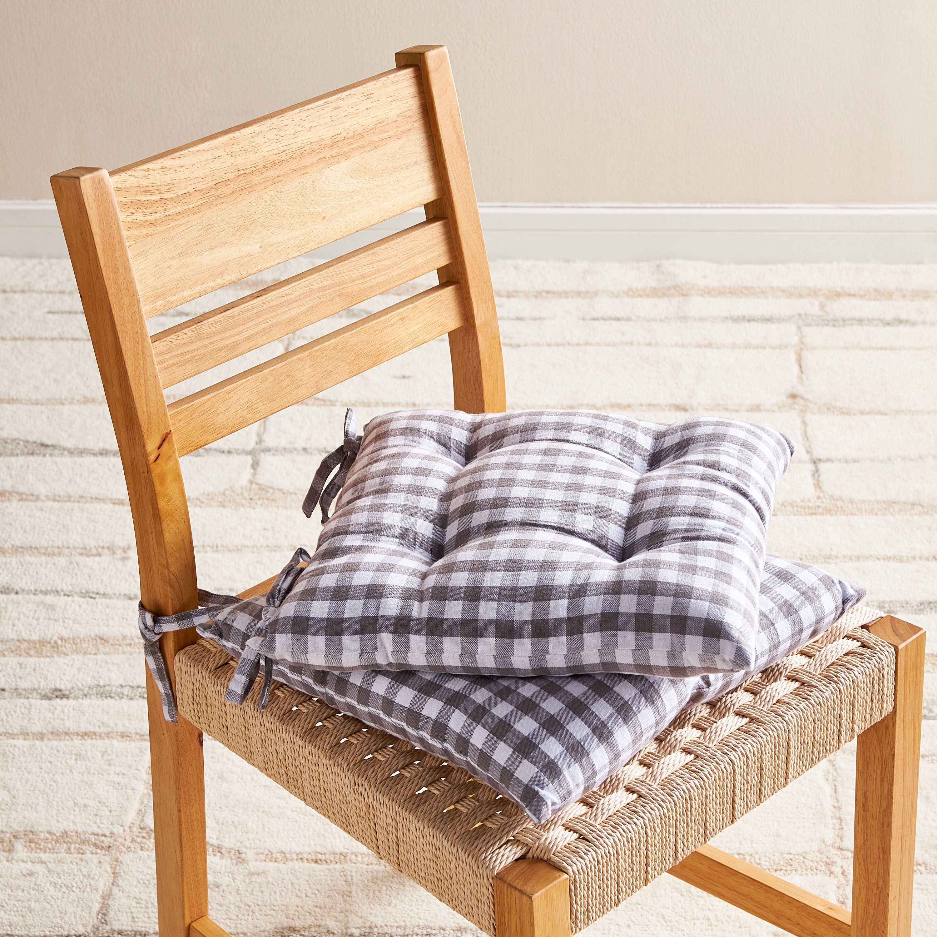 Gingham 2-Piece Chair Pad Set with Tie Backs - 40x40 cm-household-cushionsandthrows-chairpads-image-1